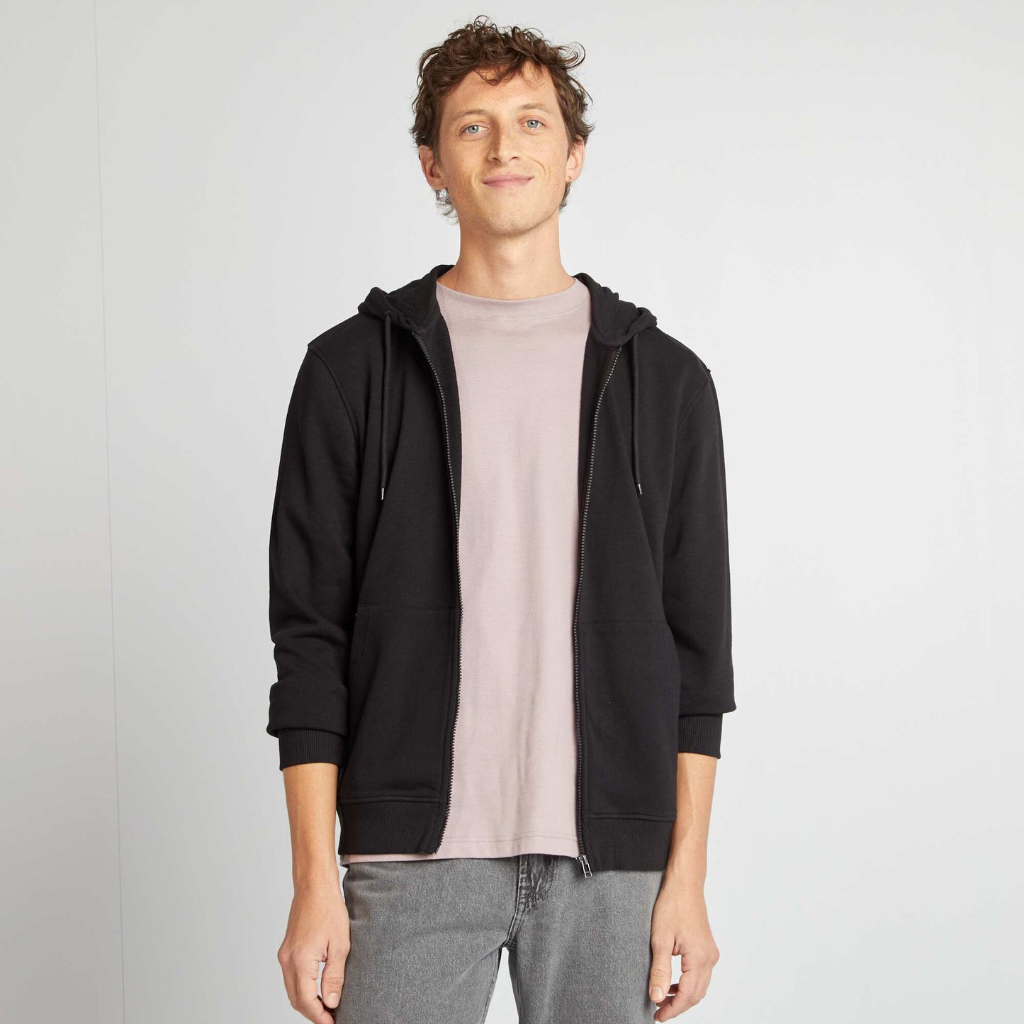 Sweat zippé à capuche NOIR