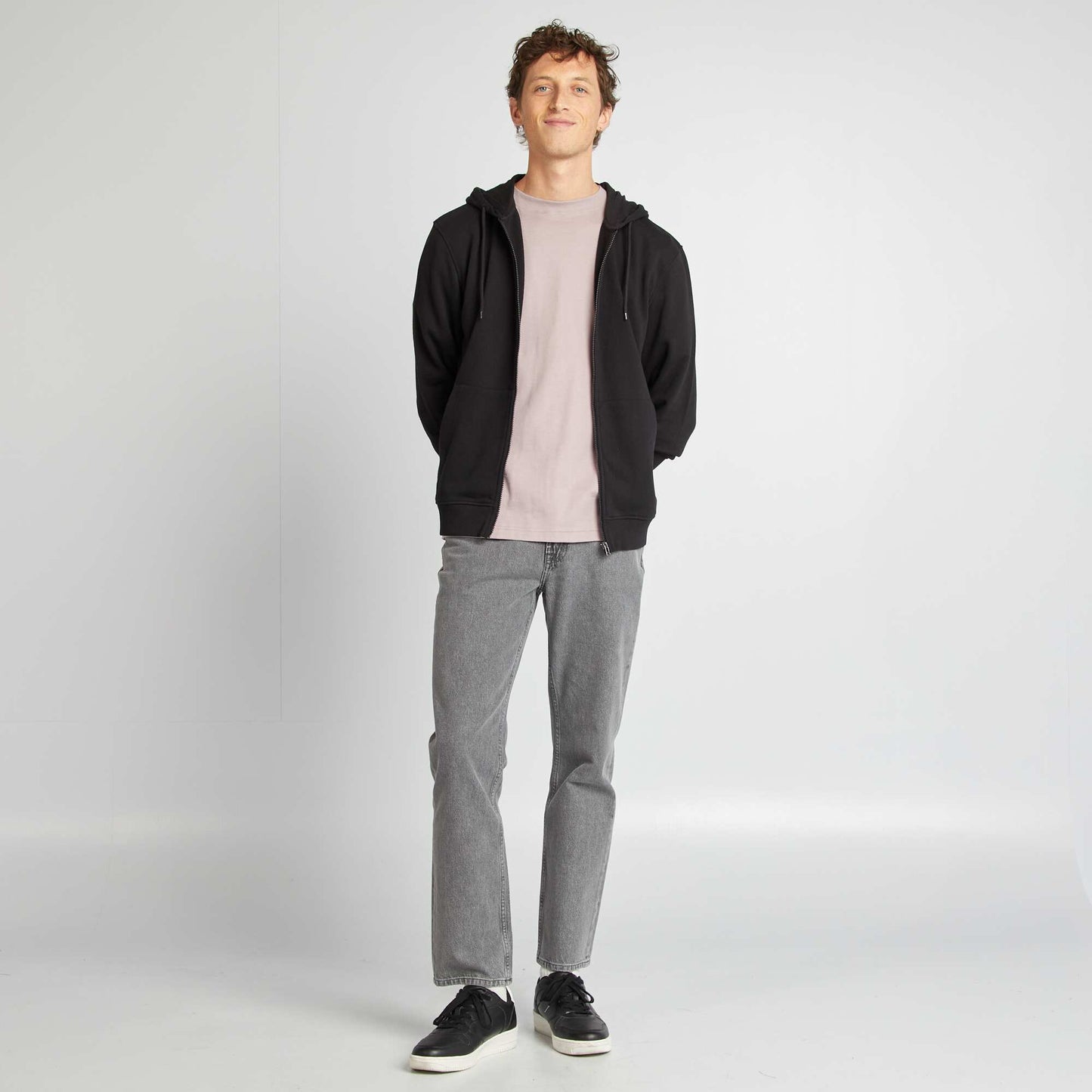 Sweat zippé à capuche NOIR