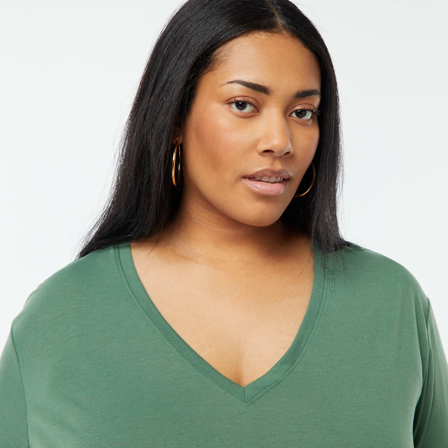 T-shirt basique uni col V VERT