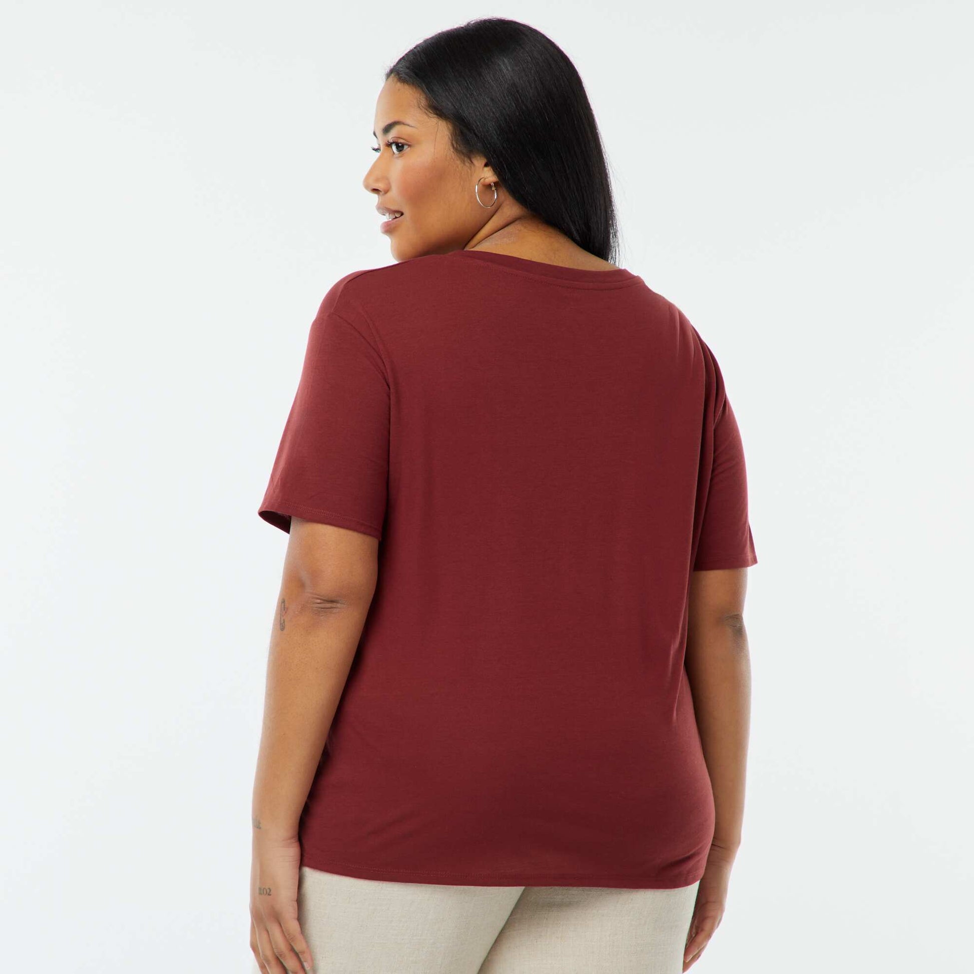 T-shirt basique uni col V ROUGE