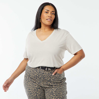 T-shirt basique uni col V GRIS