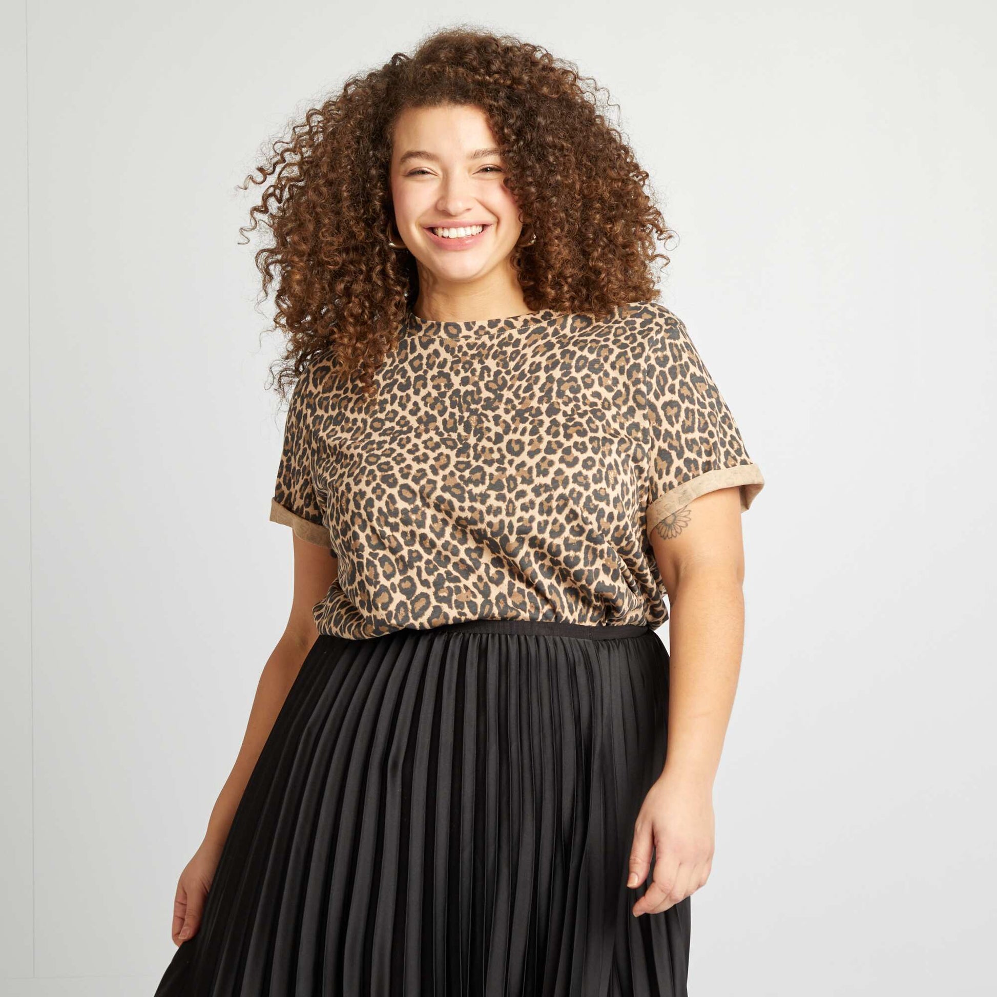 T-shirt à manches courtes avec imprimé LéOPARD