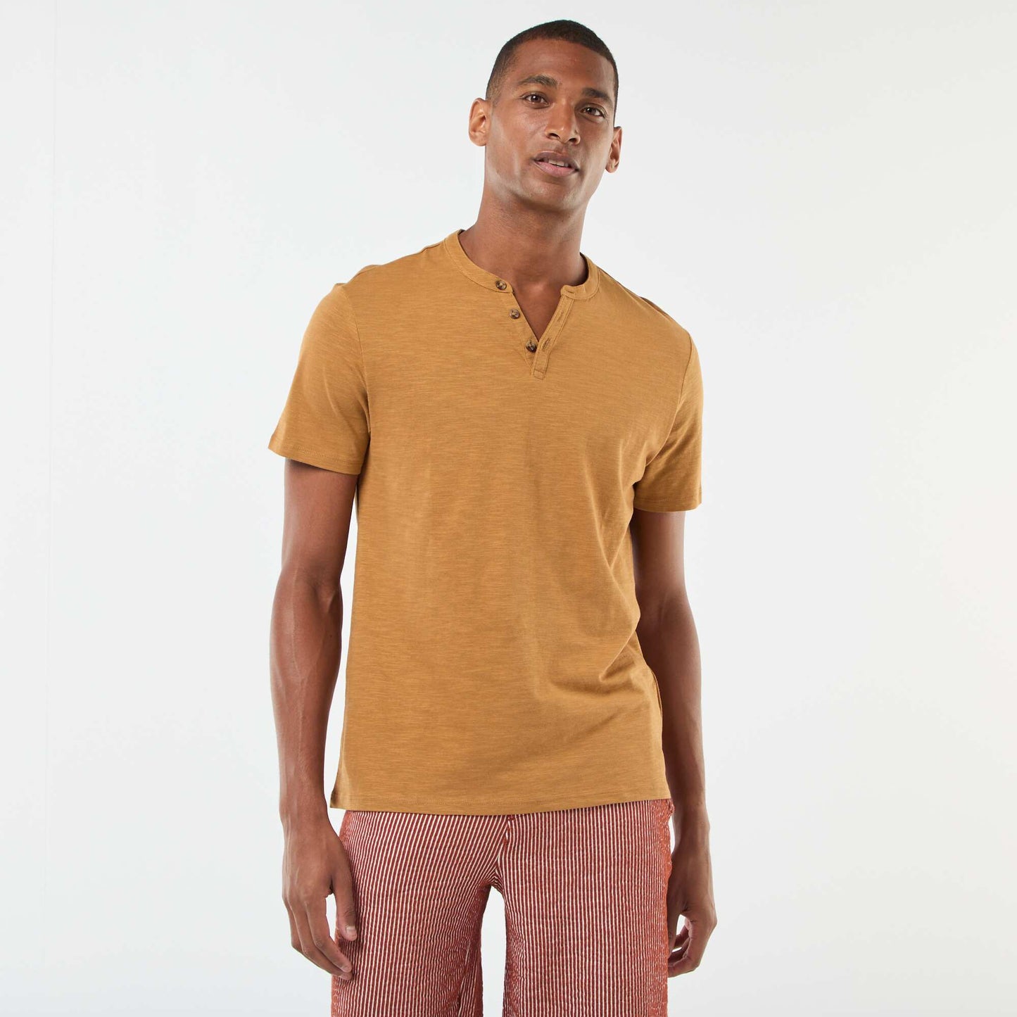 T-shirt à col tunisien manches courtes BEIGE
