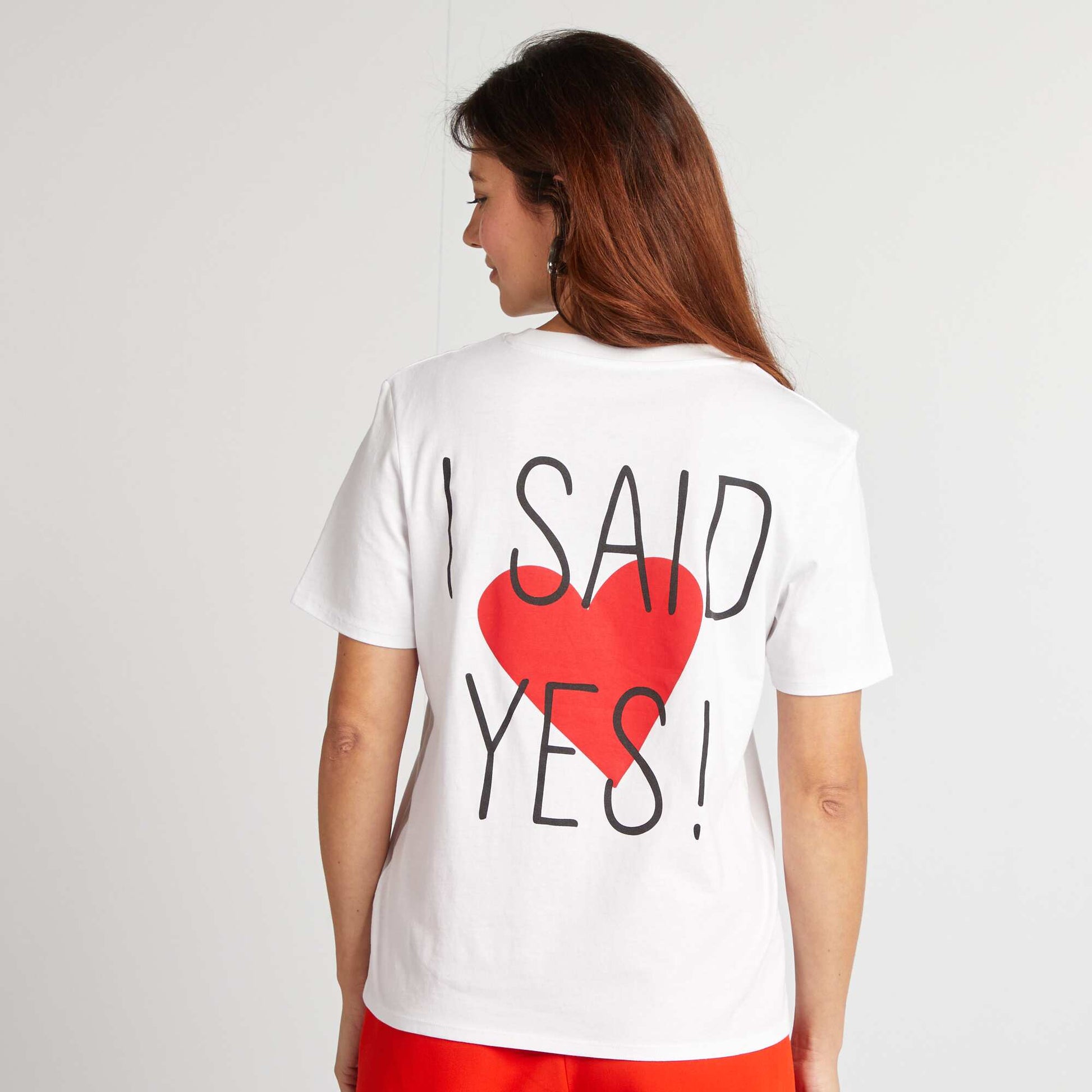 T-shirt avec message EVJF BLANC