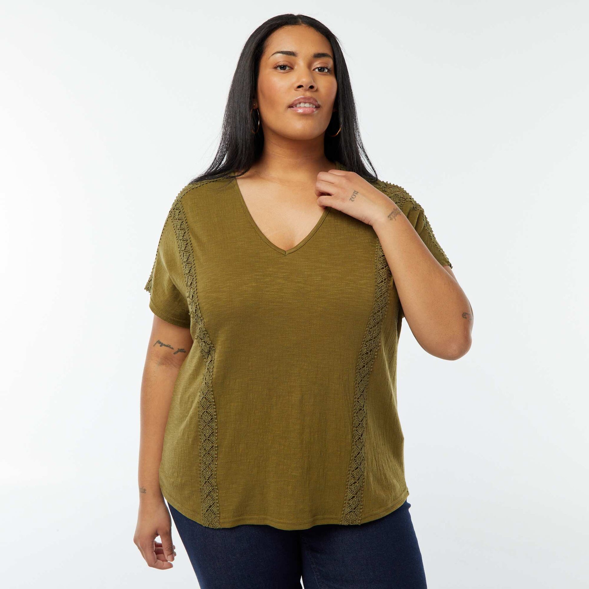 Blouse matière crêpée avec broderies KAKI