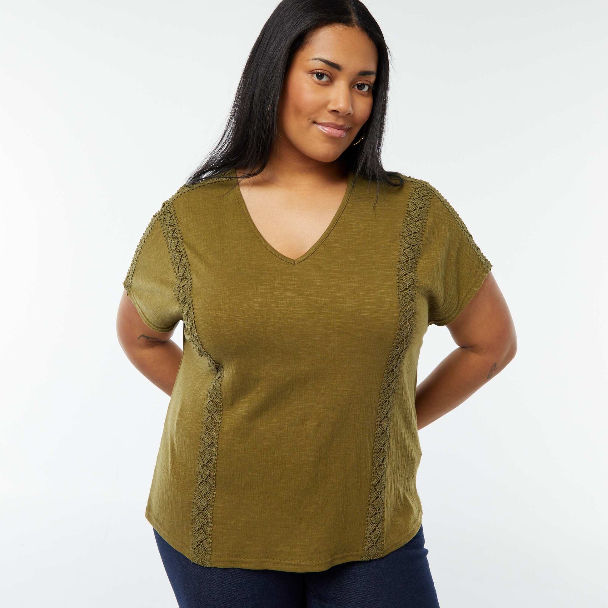 Blouse matière crêpée avec broderies KAKI