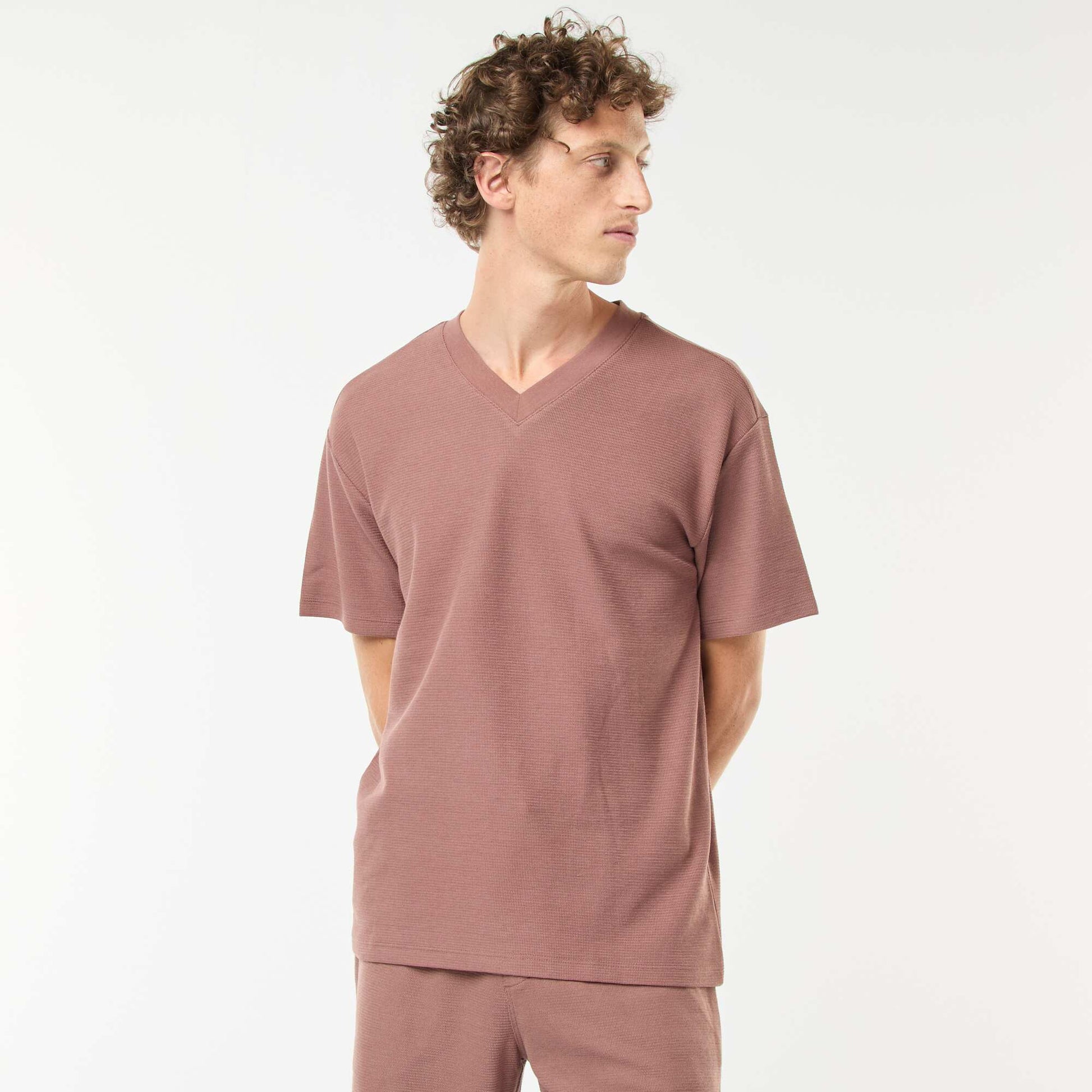 T-shirt en maille col V MARRON