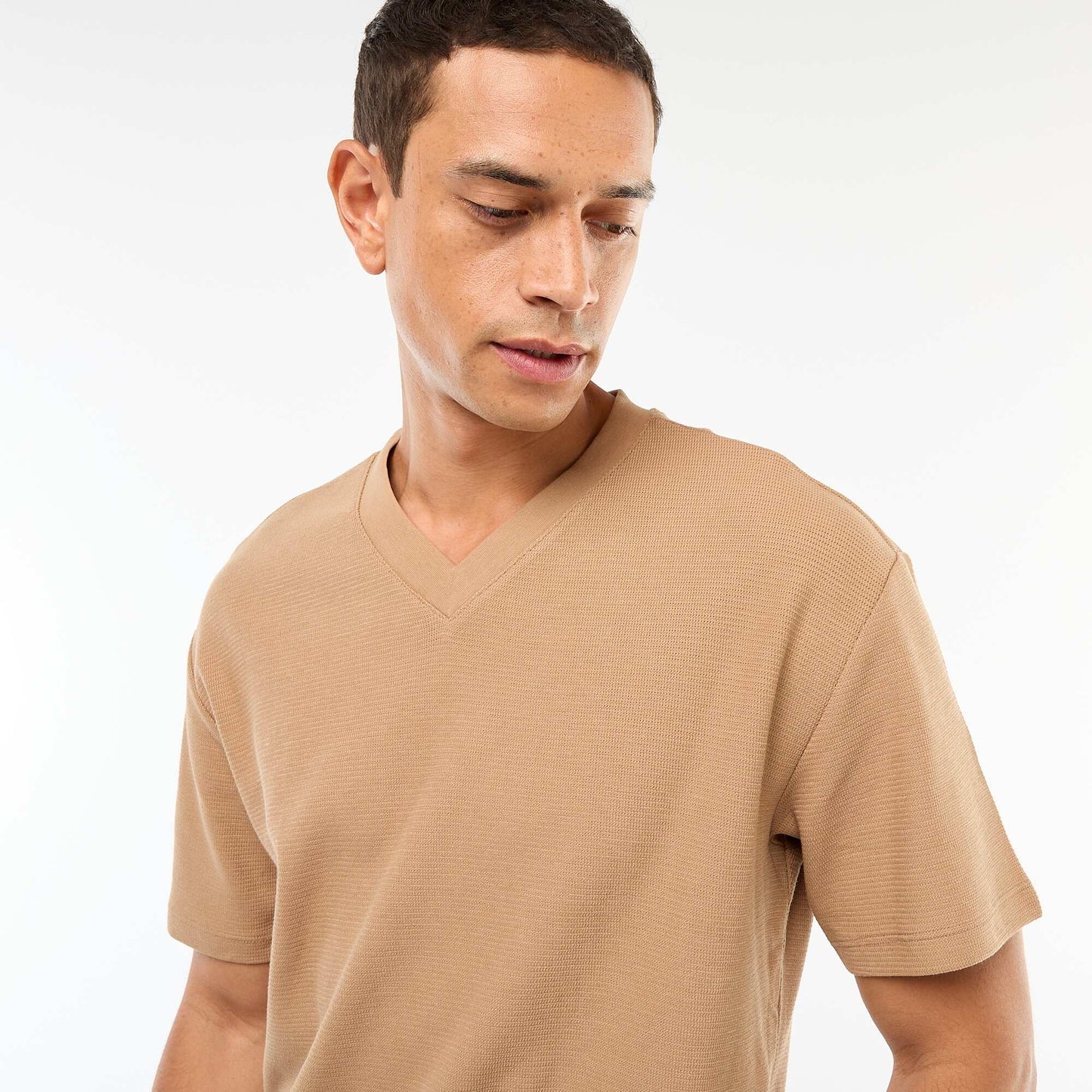 T-shirt en maille col V BEIGE