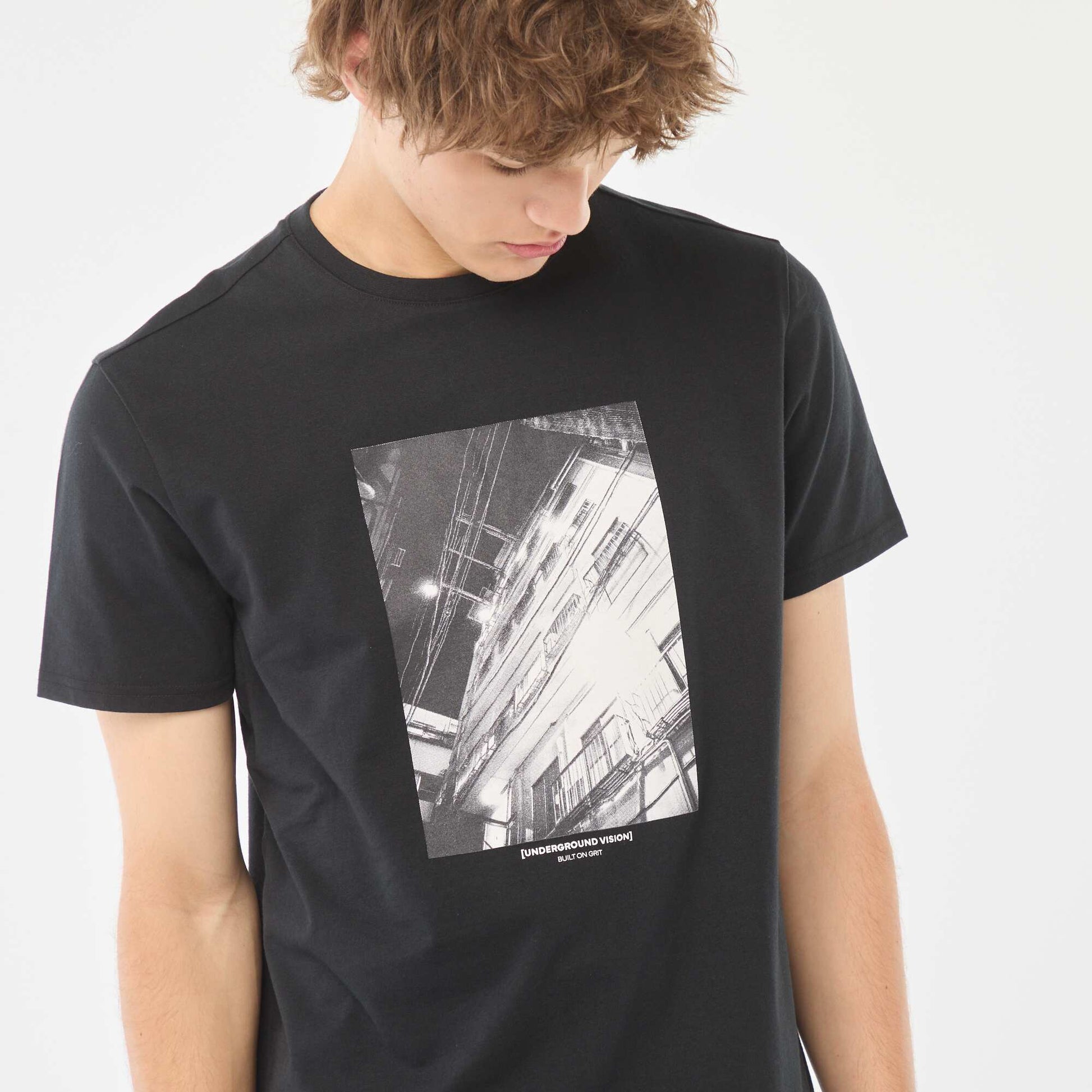 Tee-shirt imprimé à manches courtes NOIR