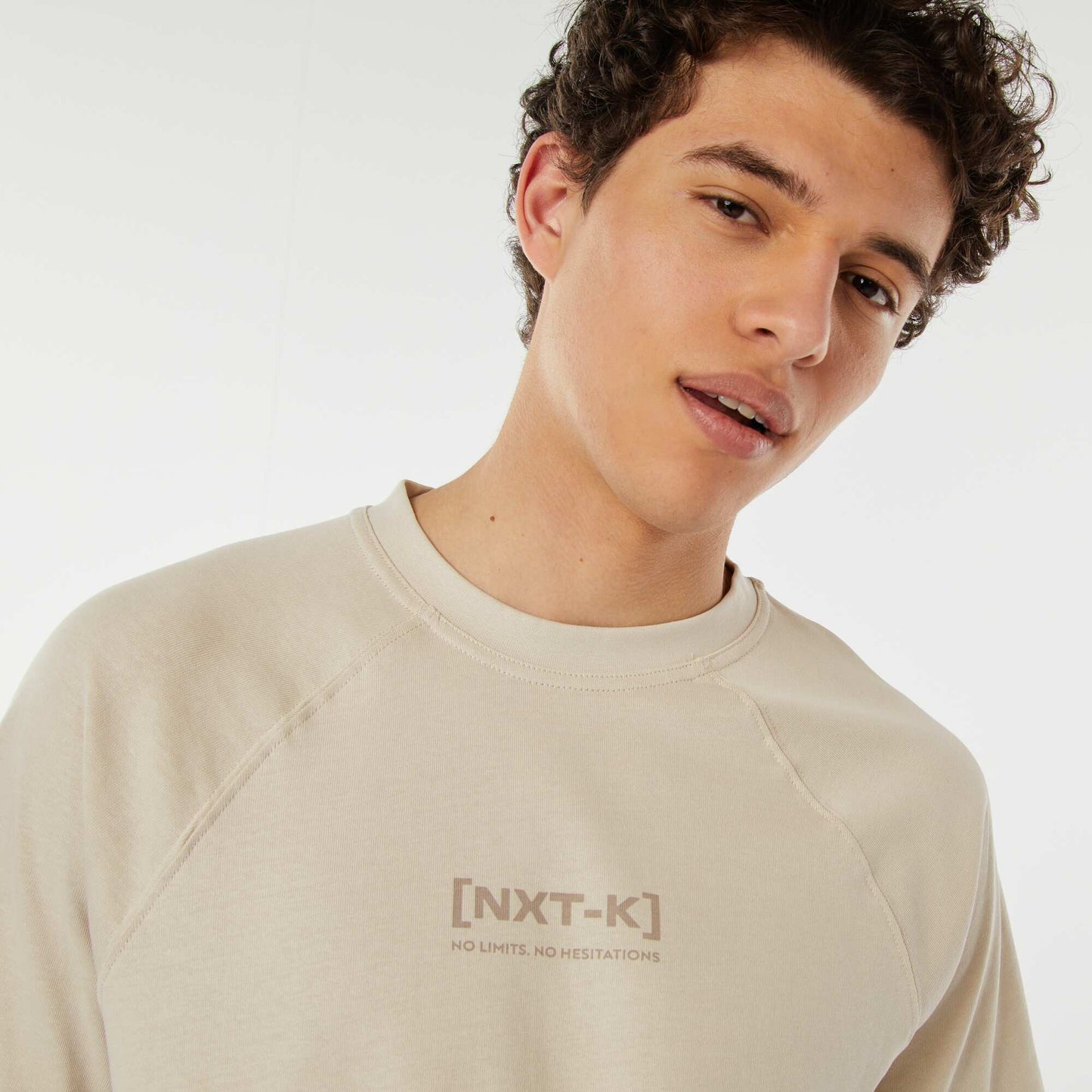 T-shirt manches courtes raglan imprimé BEIGE
