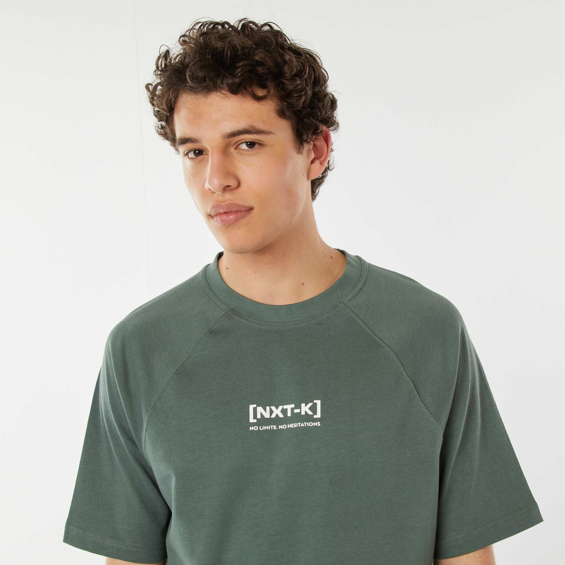 T-shirt manches courtes raglan imprimé VERT