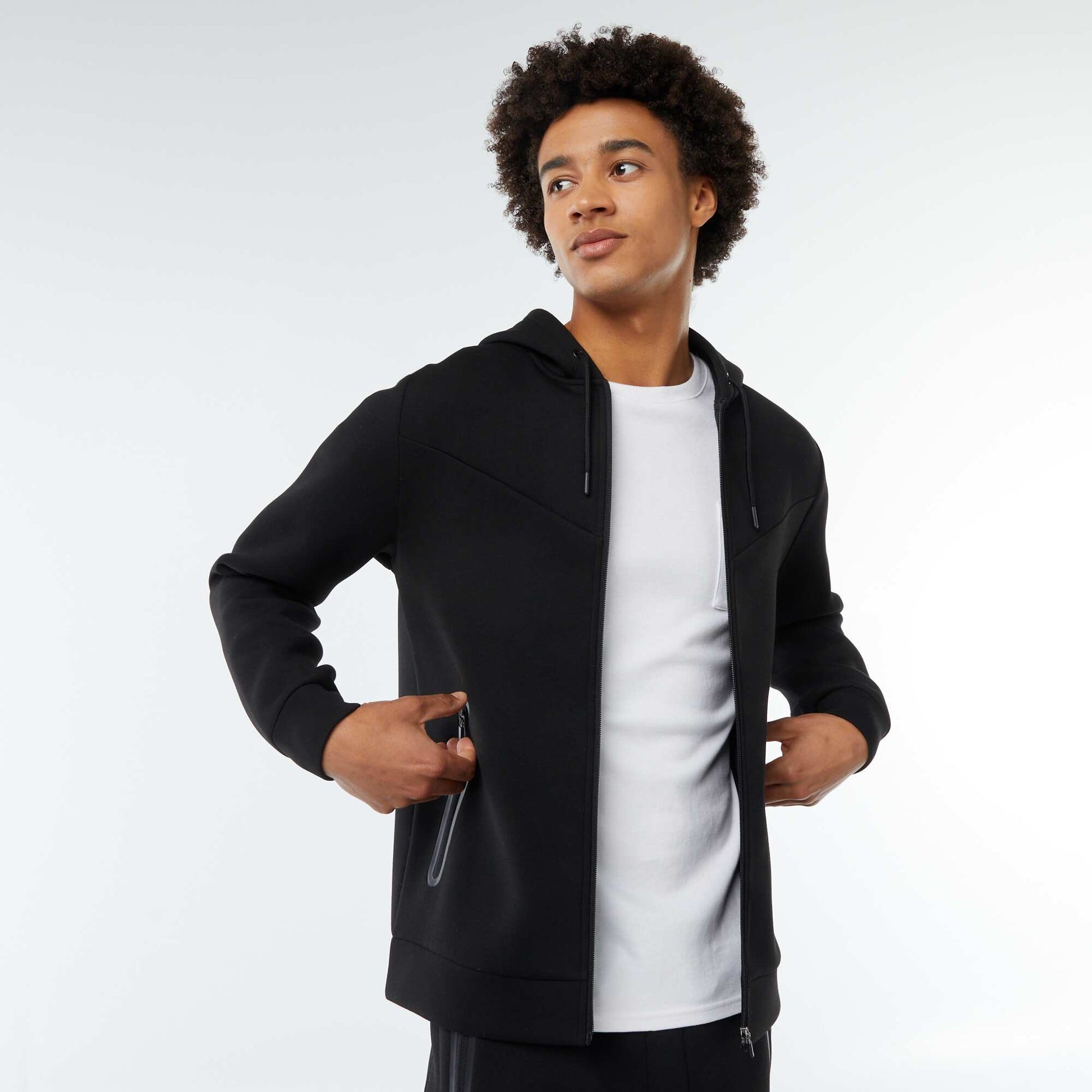 Sweat uni à capuche en matière type néoprène NOIR