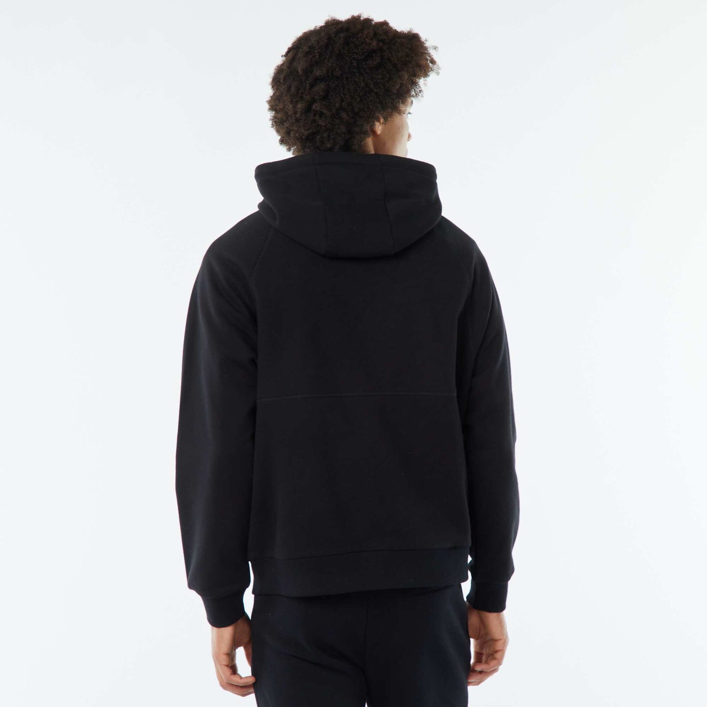 Sweat uni à capuche avec poches zippées NOIR