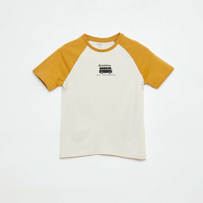 Tee-shirt imprimé avec manches courtes raglan JAUNE