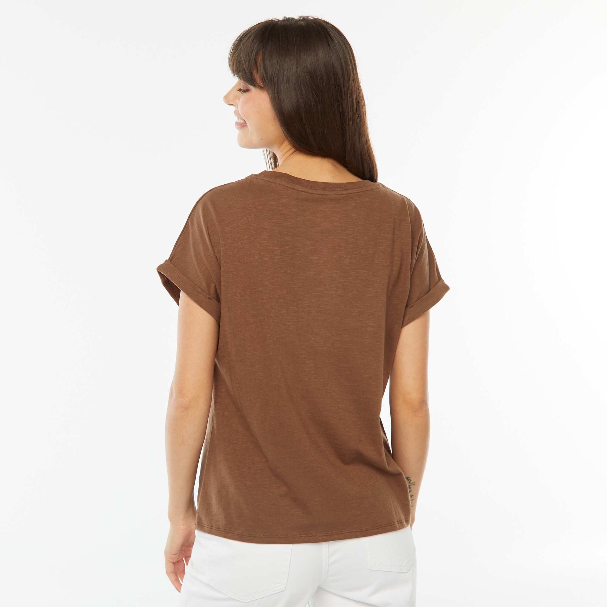 Tee-shirt manches courtes retroussées MARRON