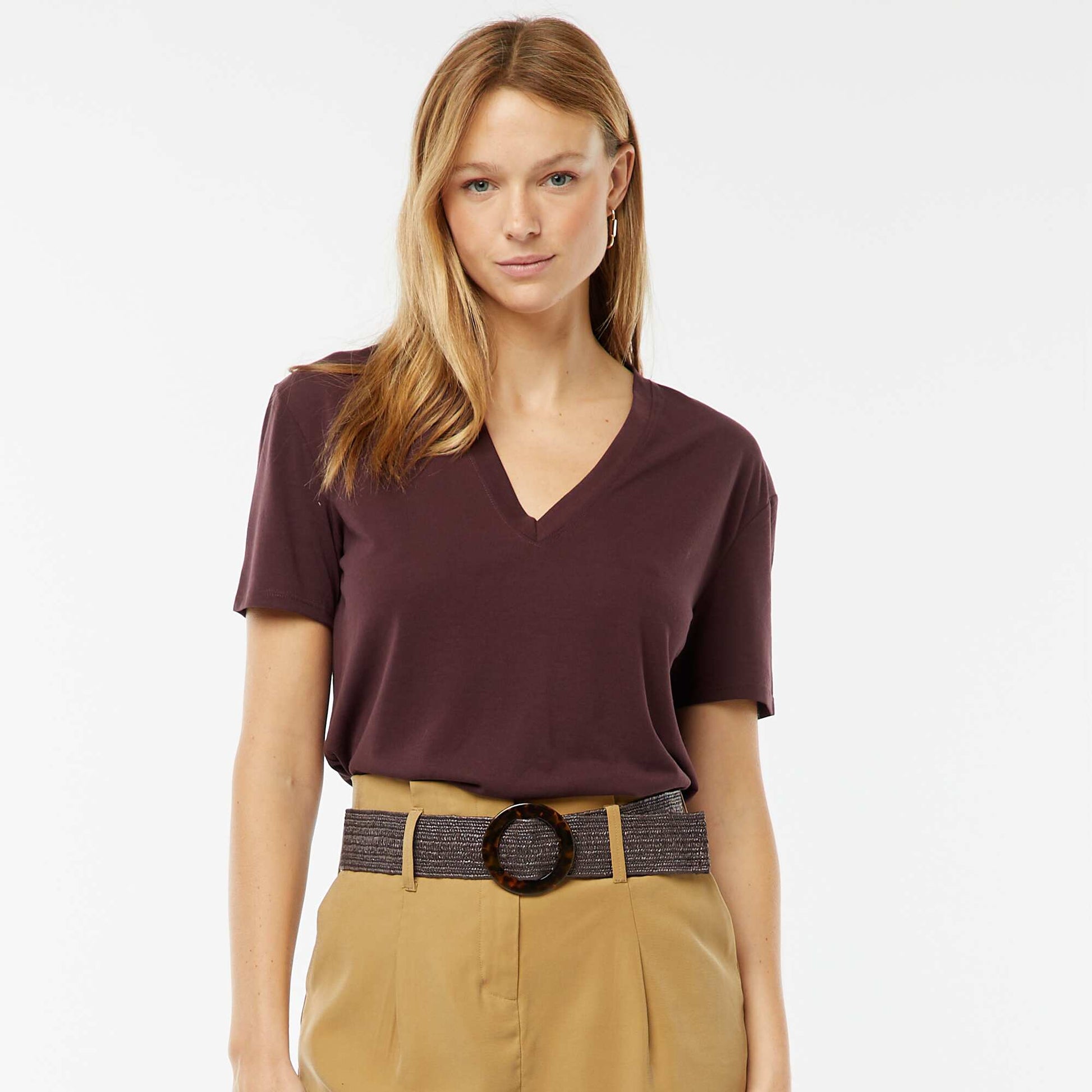 Tee-shirt manches courtes avec encolure en V PRUNE