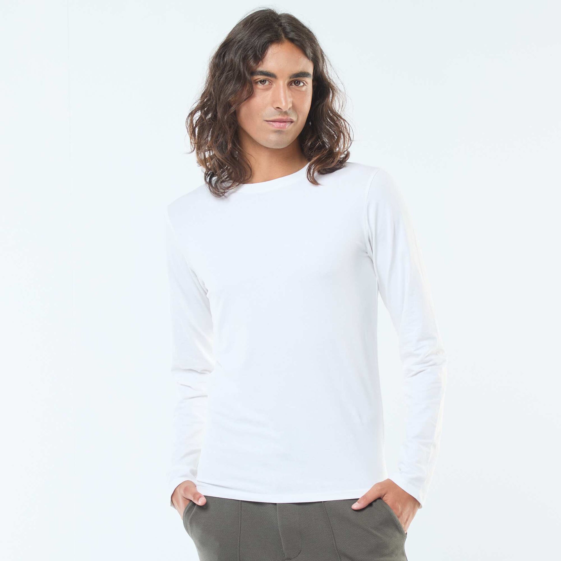 T-shirt uni à manches longues et col rond BLANC
