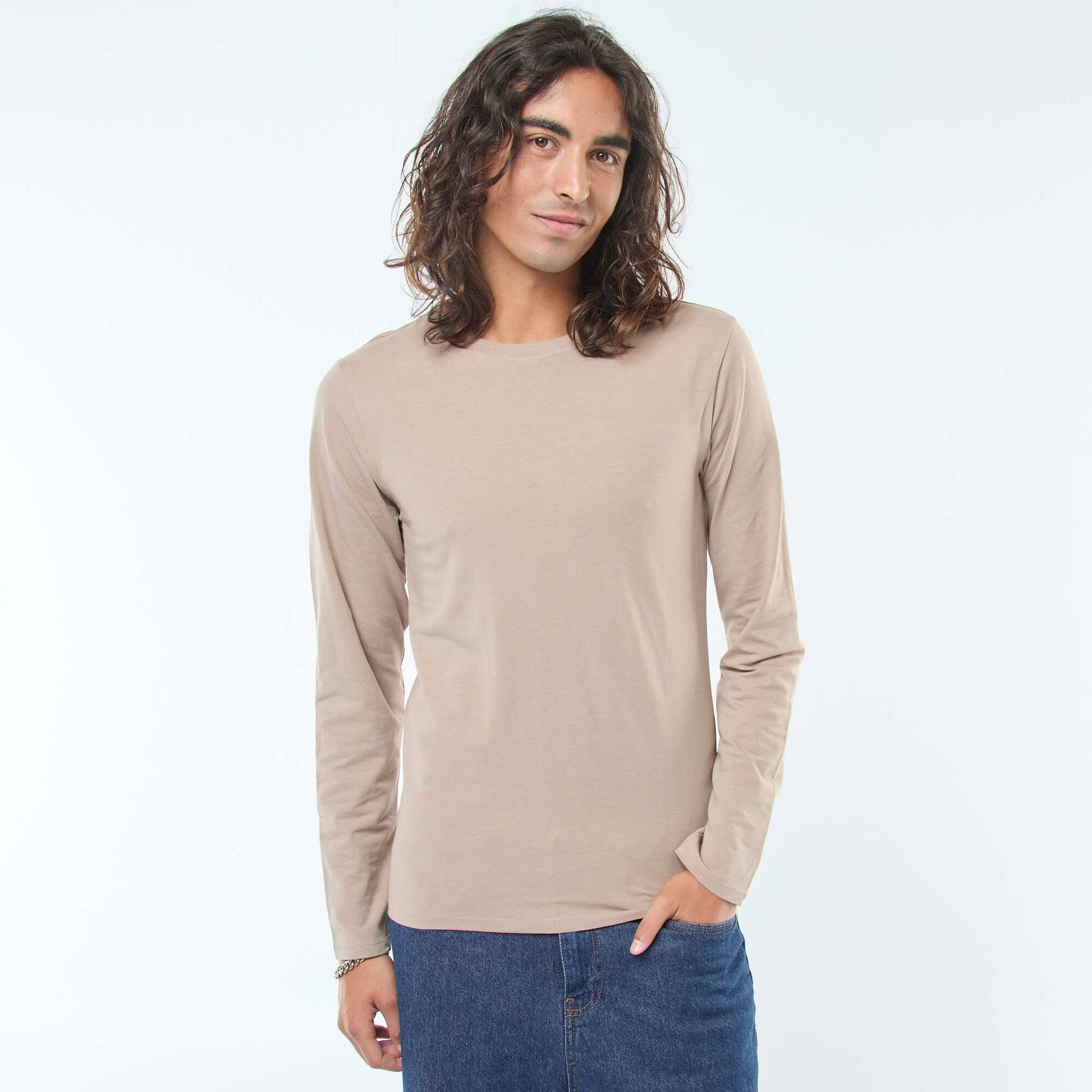 T-shirt uni à manches longues et col rond BEIGE