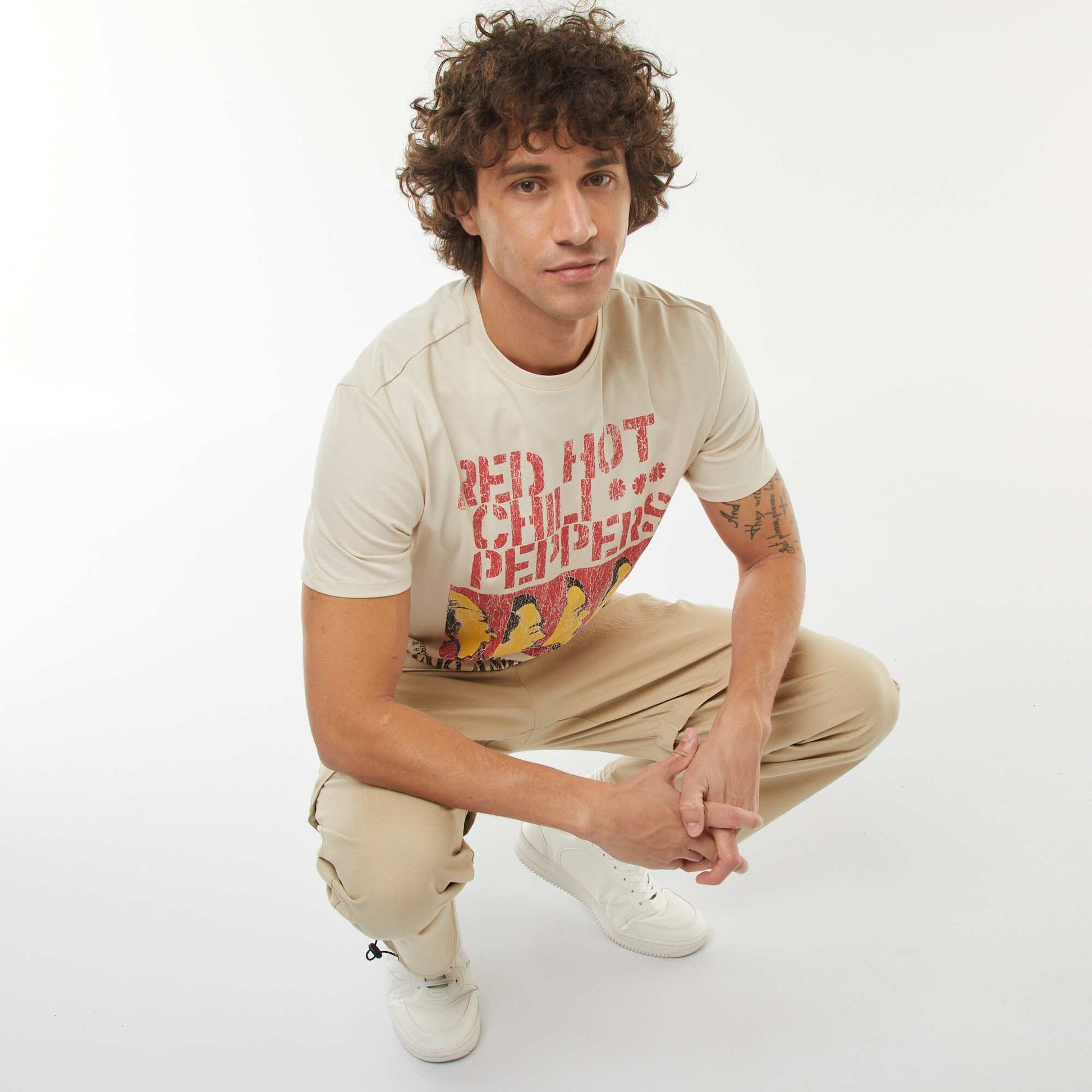 T-shirt 'Red Hot Chili Peppers' manches courtes GRIS