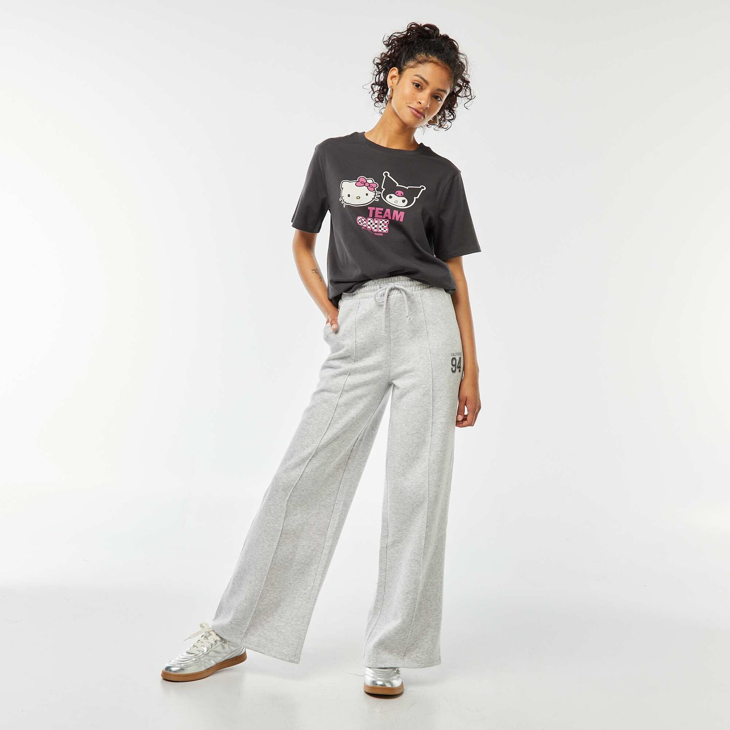Tee-shirt large imprimé 'Hello Kitty' NOIR