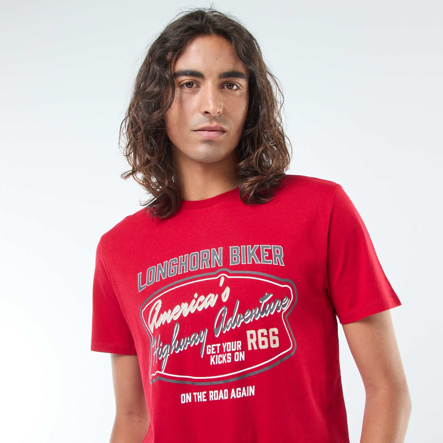 T-shirt imprimé à manches courtes et col rond ROUGE