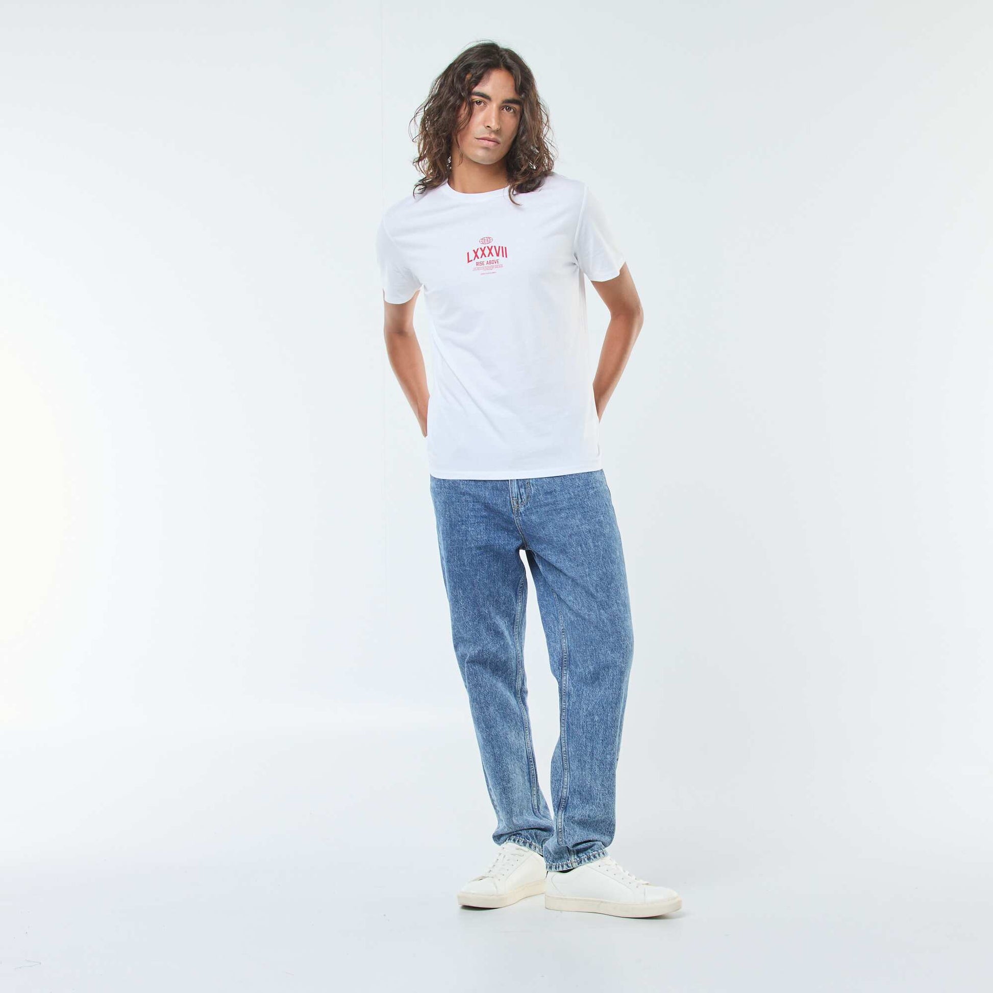 T-shirt imprimé à manches courtes et col rond BLANC