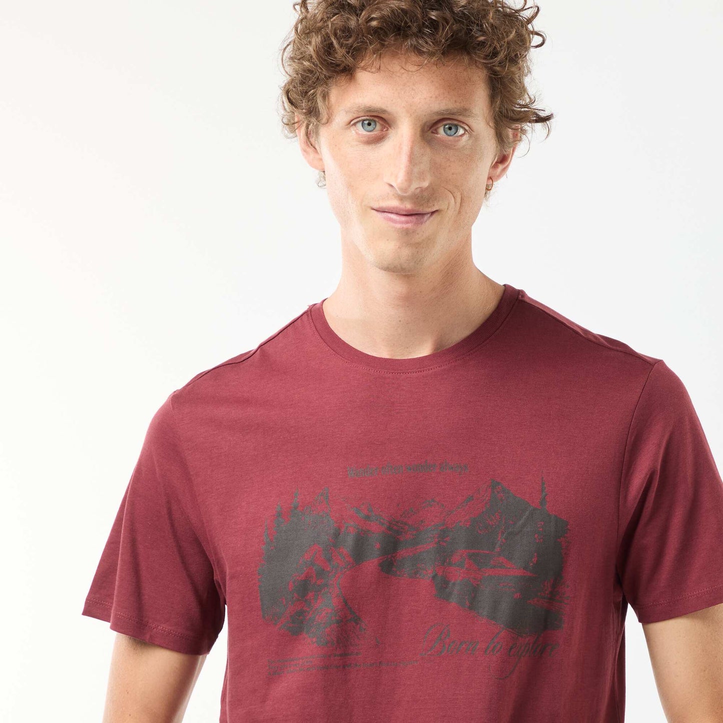 T-shirt imprimé à manches courtes et col rond ROUGE