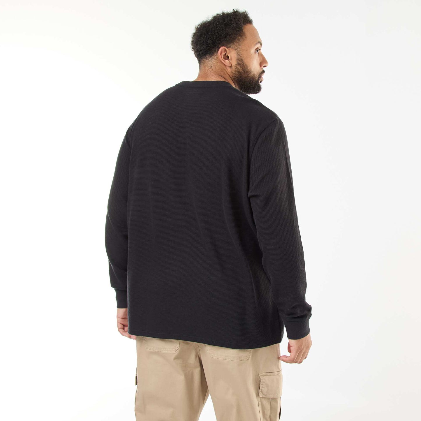 Pull en maille côtelée et col rond NOIR