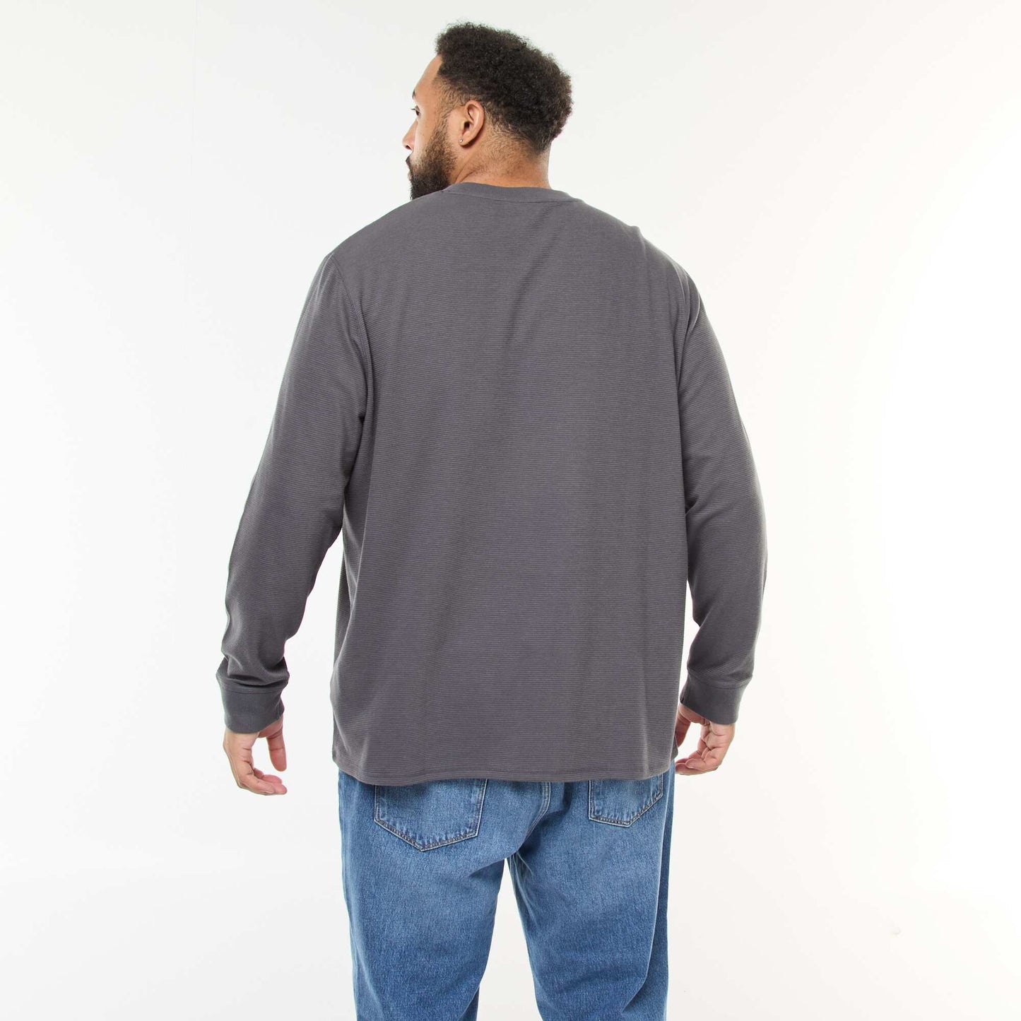 Pull en maille côtelée et col rond GRIS