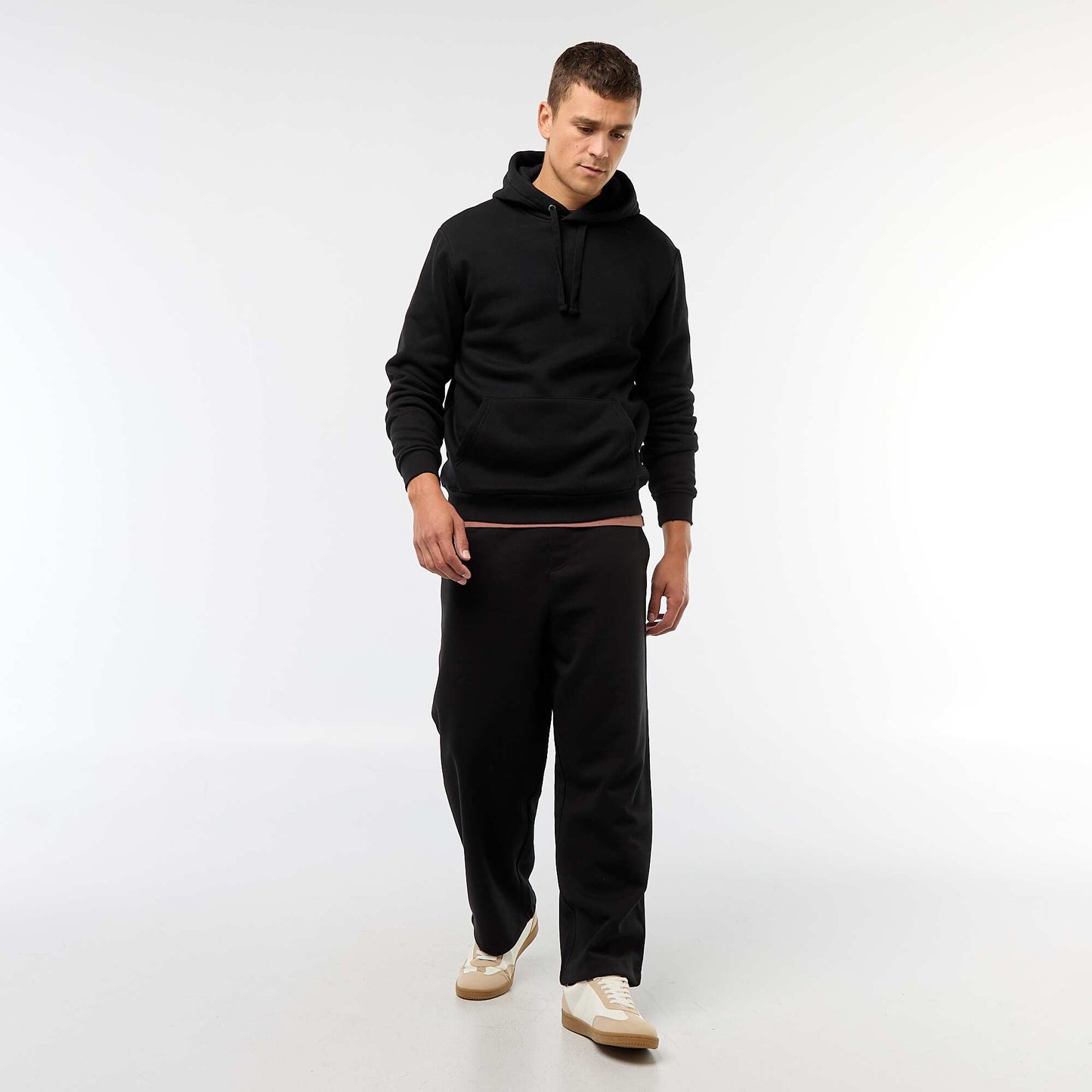 Sweat à capuche en molleton gratté avec poche kangourou NOIR