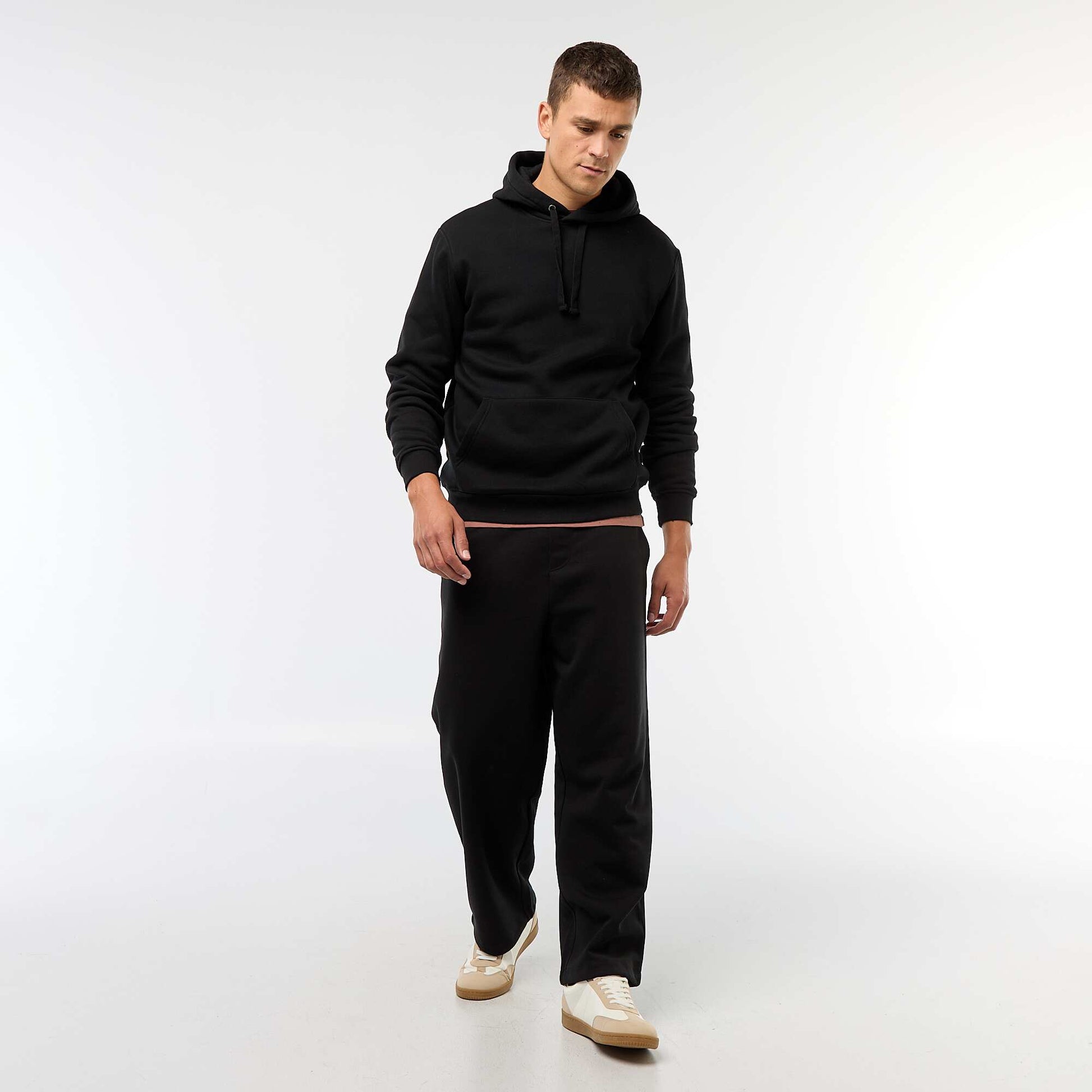 Sweat à capuche en molleton gratté avec poche kangourou NOIR