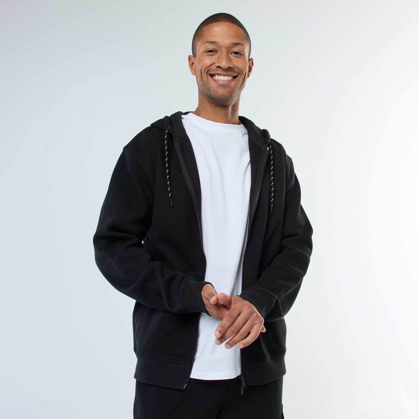 Sweat uni en maille piquée à capuche NOIR
