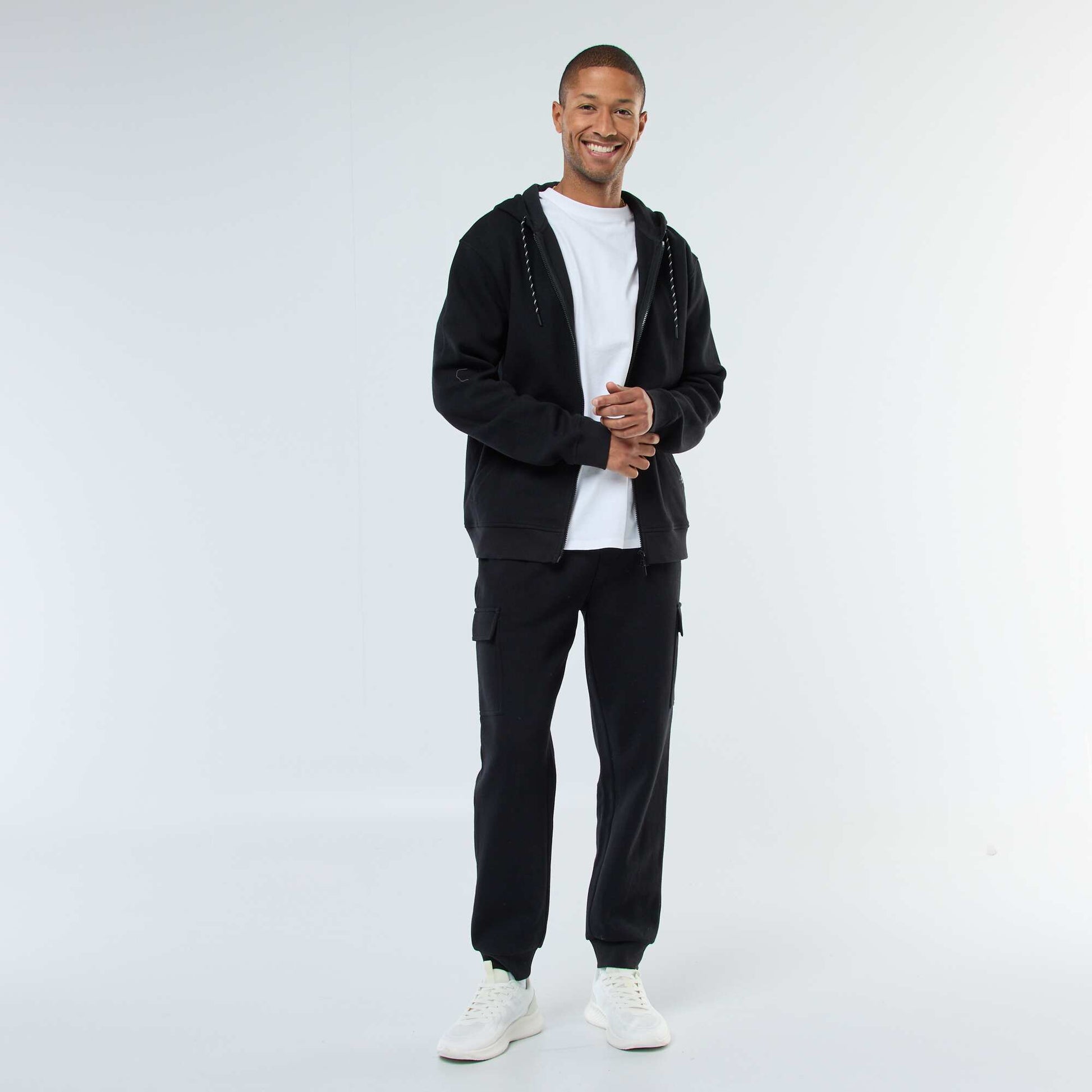 Sweat uni en maille piquée à capuche NOIR