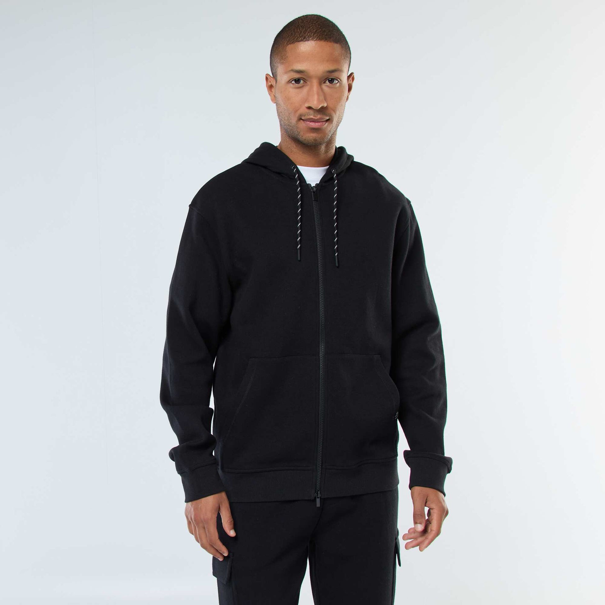 Sweat uni en maille piquée à capuche NOIR
