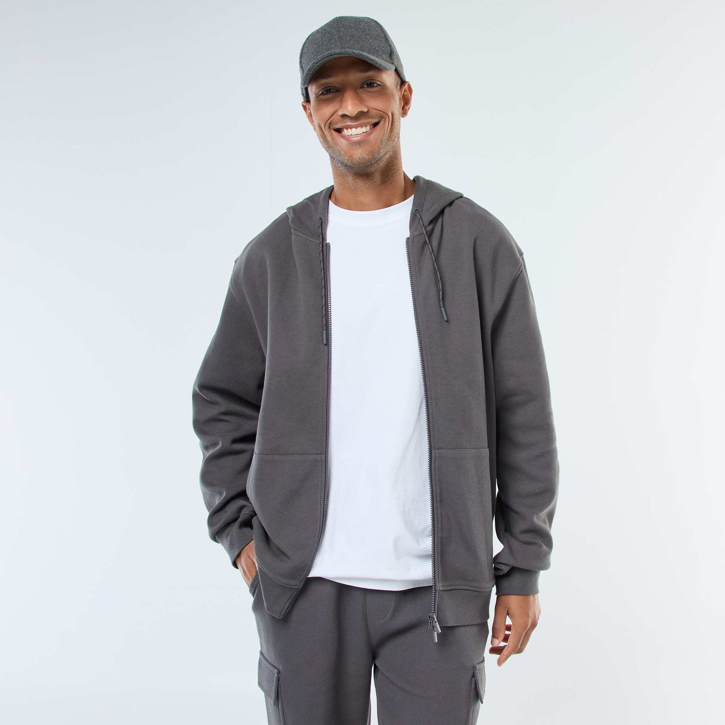 Sweat uni en maille piquée à capuche GRIS