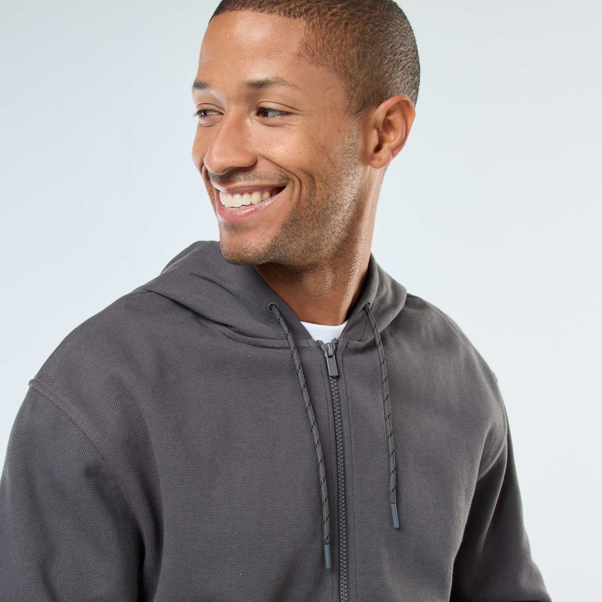 Sweat uni en maille piquée à capuche GRIS