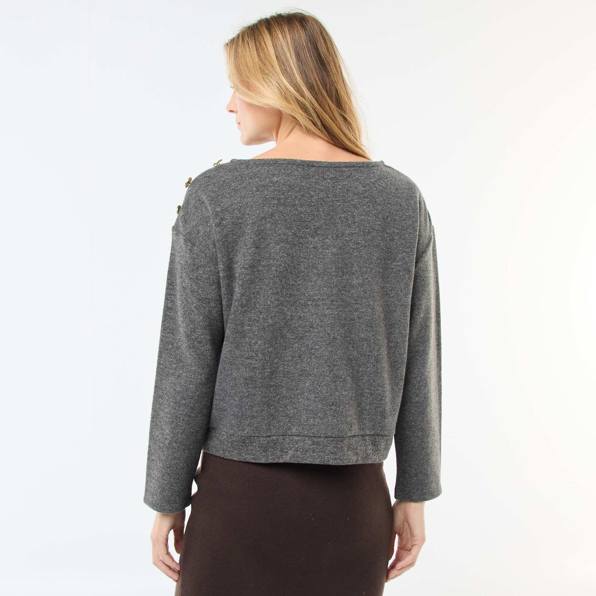 Pull avec boutons fantaisies dorés à l'épaule GRIS