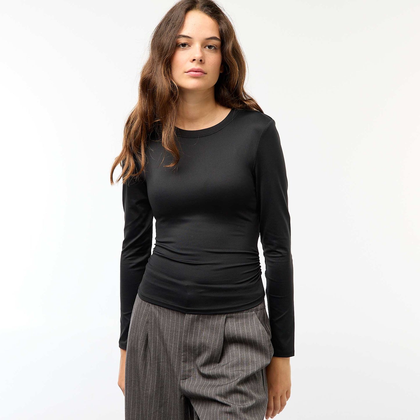 Tee-shirt cropped avec effet froissé NOIR