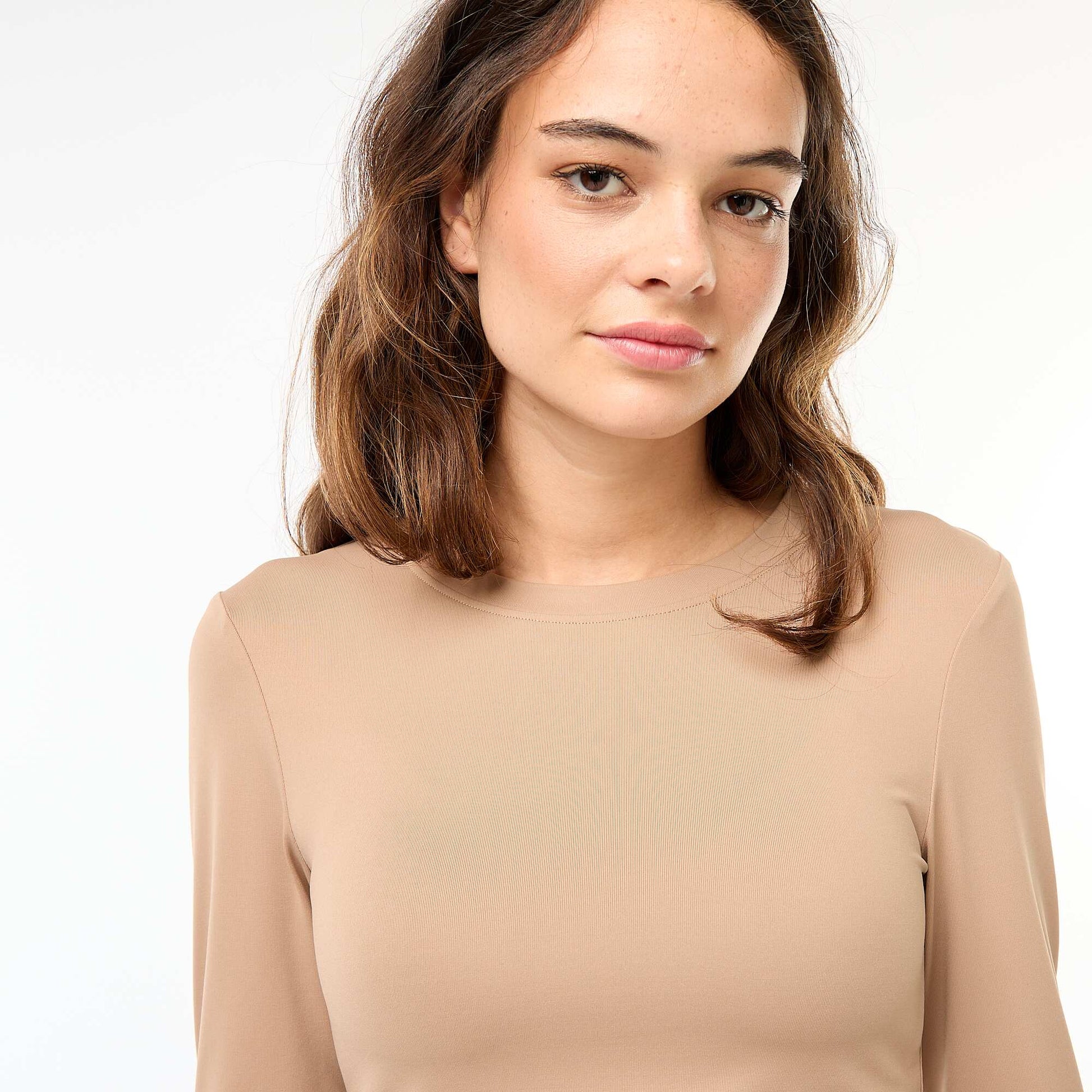 Tee-shirt cropped avec effet froissé BEIGE