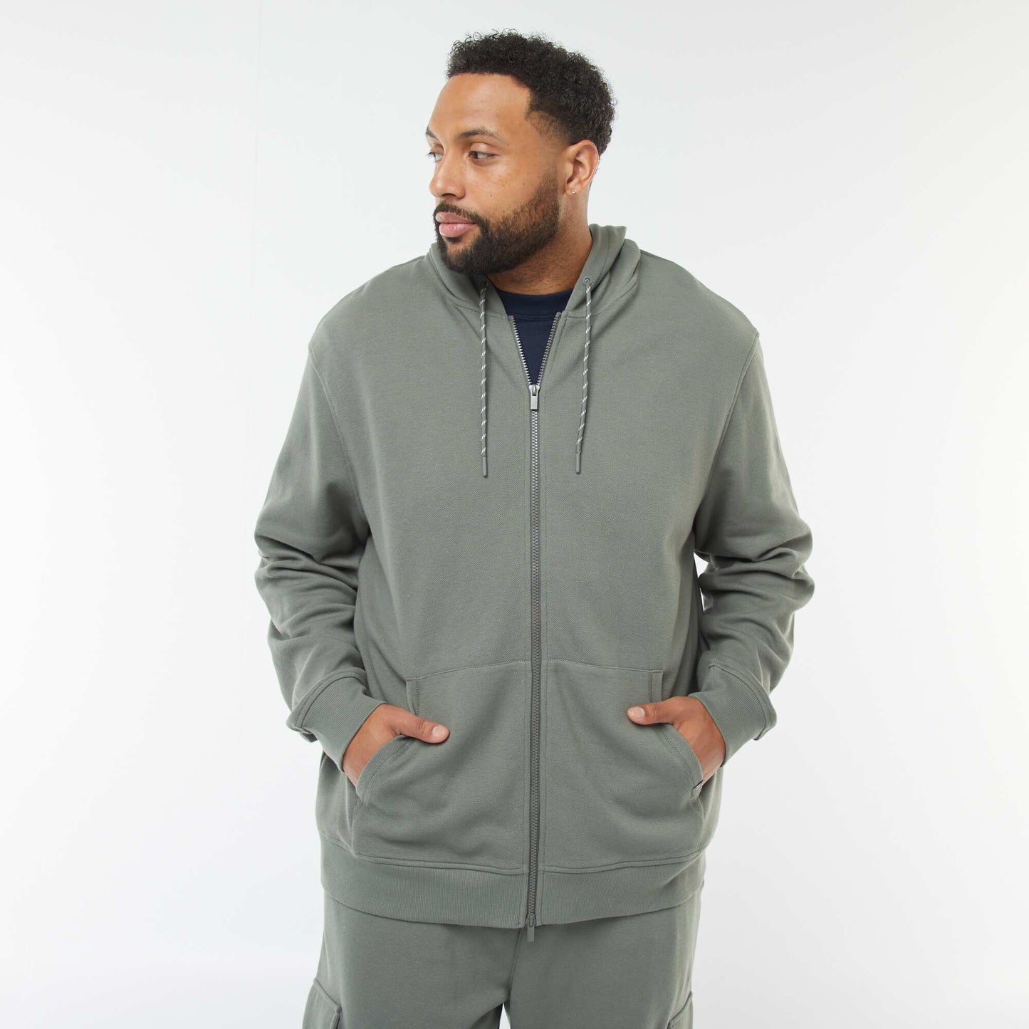 Sweat en maille piquée avec ouverture zippée et capuche VERT