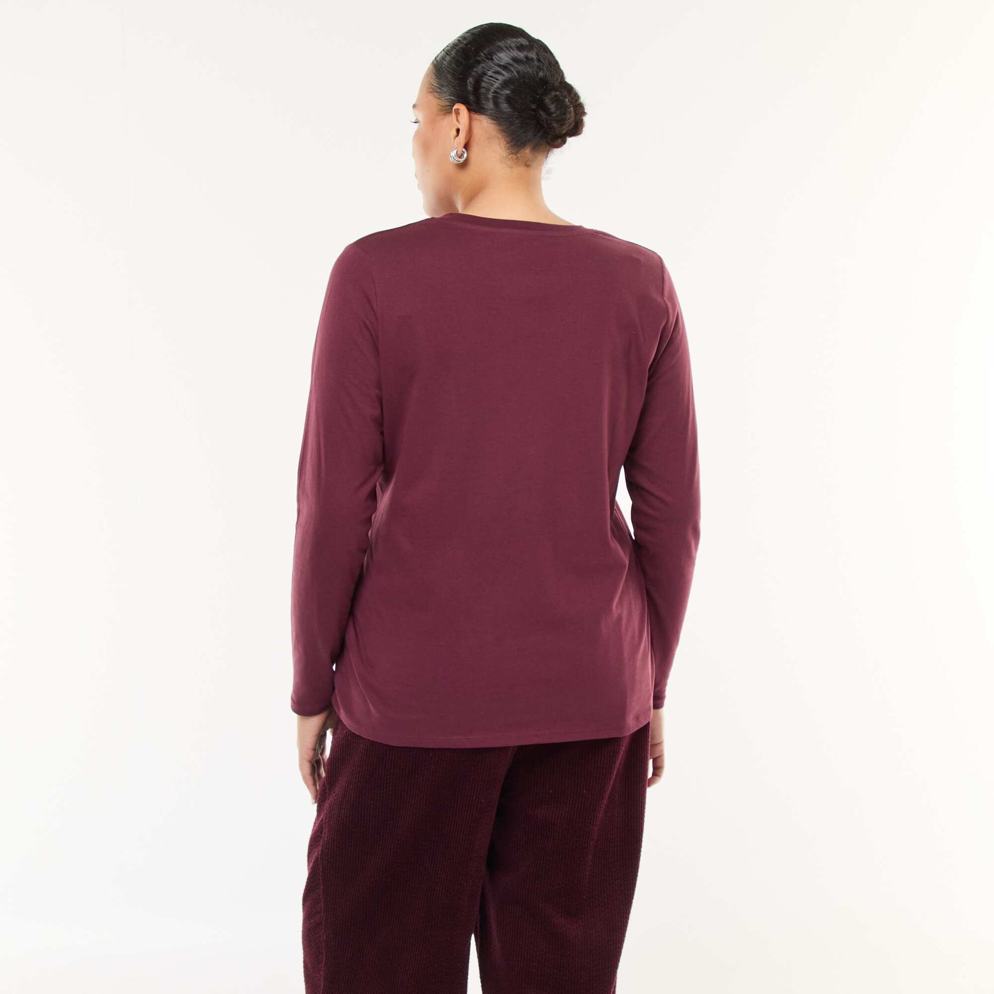 Tee-shirt en jersey avec col V et manches courtes ROUGE
