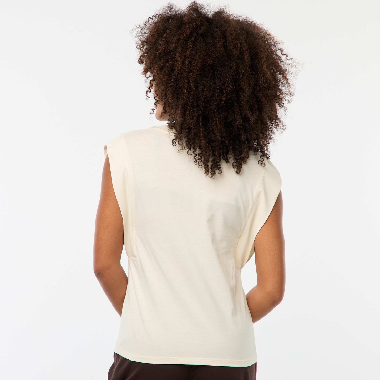 Tee-shirt à emmanchures larges UNDYED
