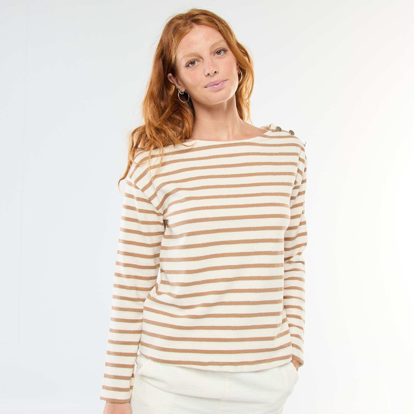 T-shirt en maille épaisse à manches longues ave rayures all-over BLANC