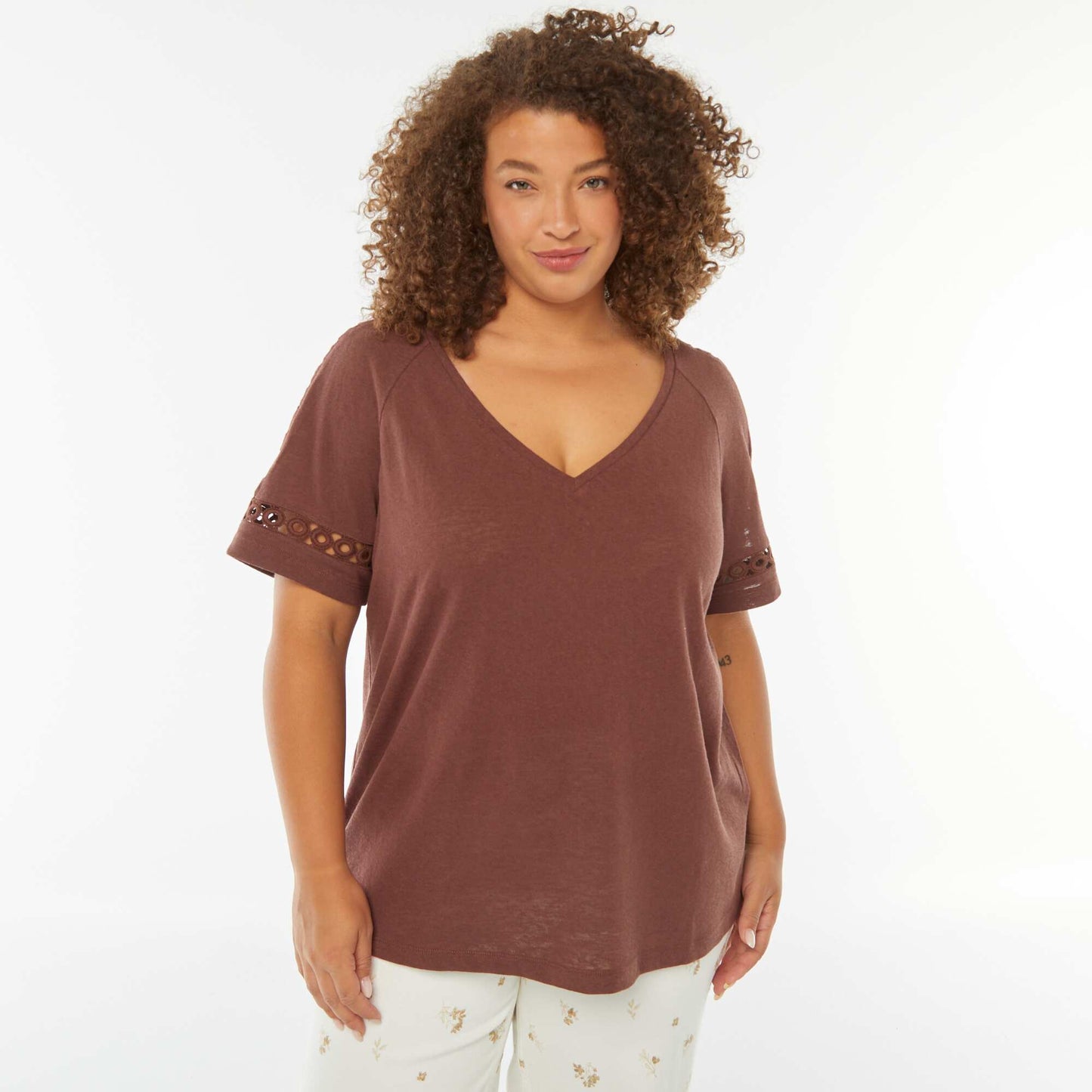 Tee-shirt maille moulinée avec détails macramé MARRON