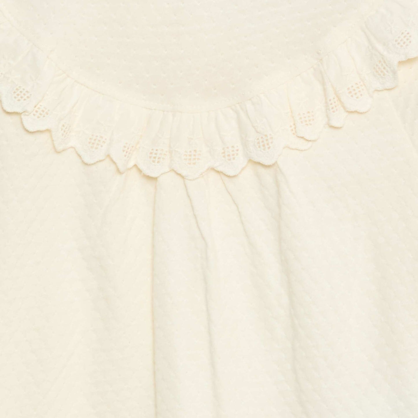 Blouse manches longues col rond avec plastron volanté avec broderies BLANC