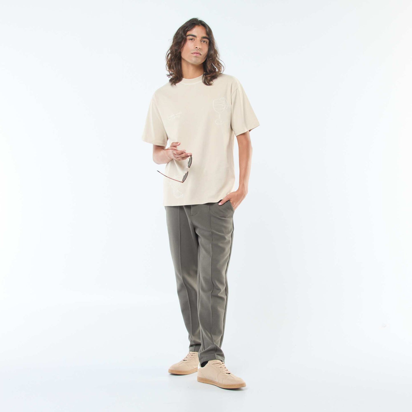 T-shirt imprimé avec broderie poitrine et imprimé au dos BEIGE