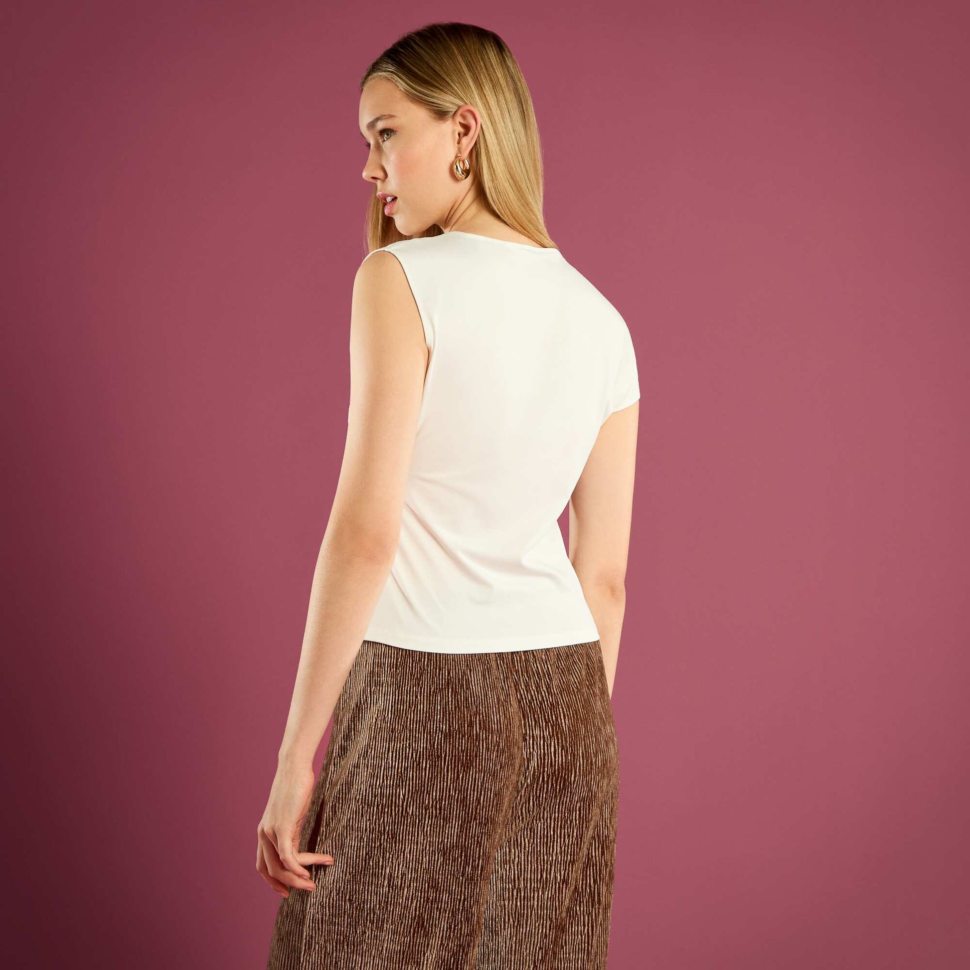 Tee-shirt twisté avec détail bijou BLANC
