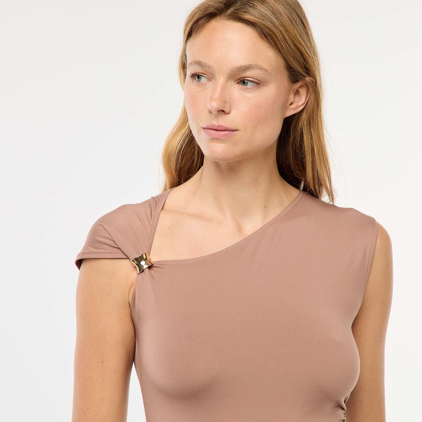 Tee-shirt twisté avec détail bijou MARRON