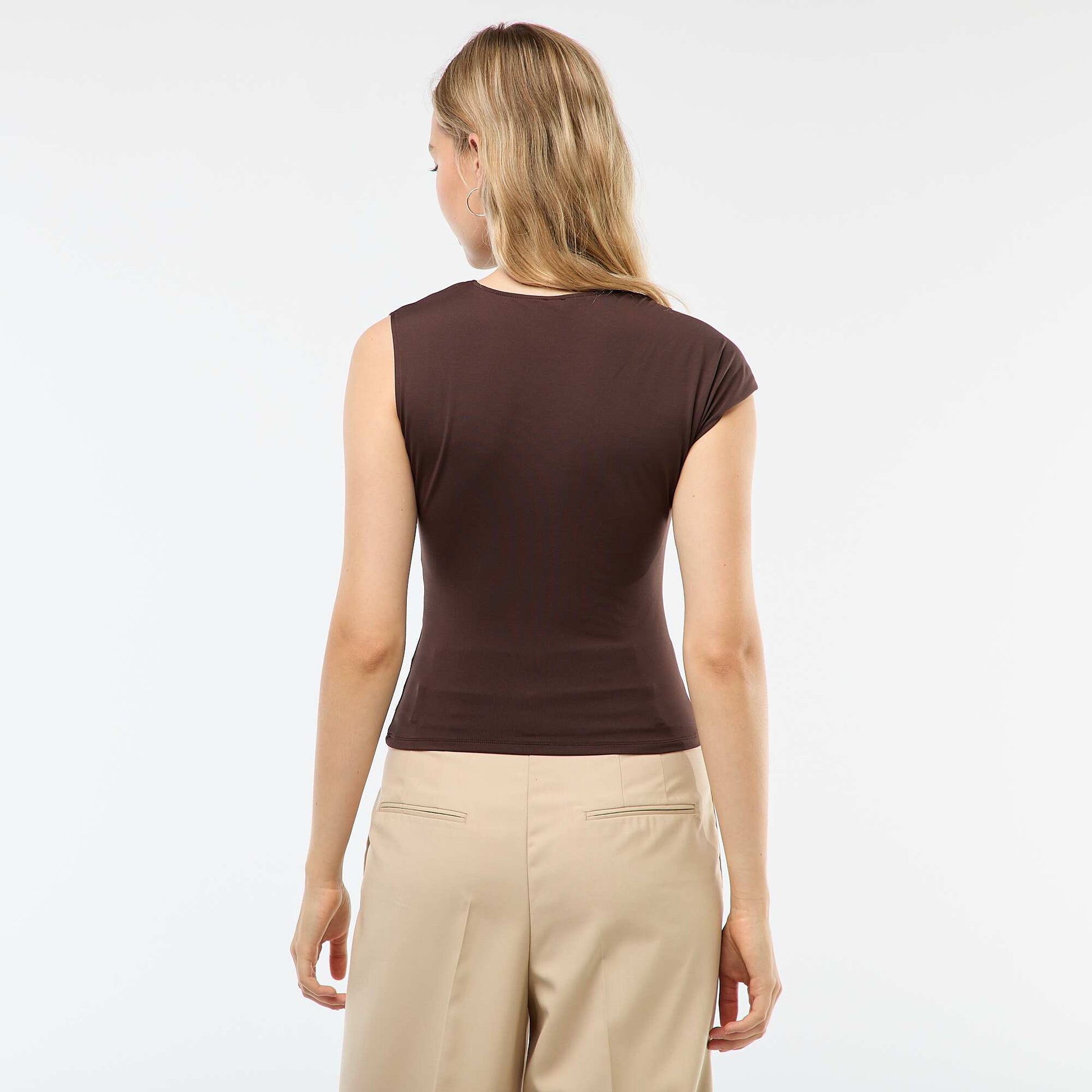 Tee-shirt twisté avec détail bijou MARRON
