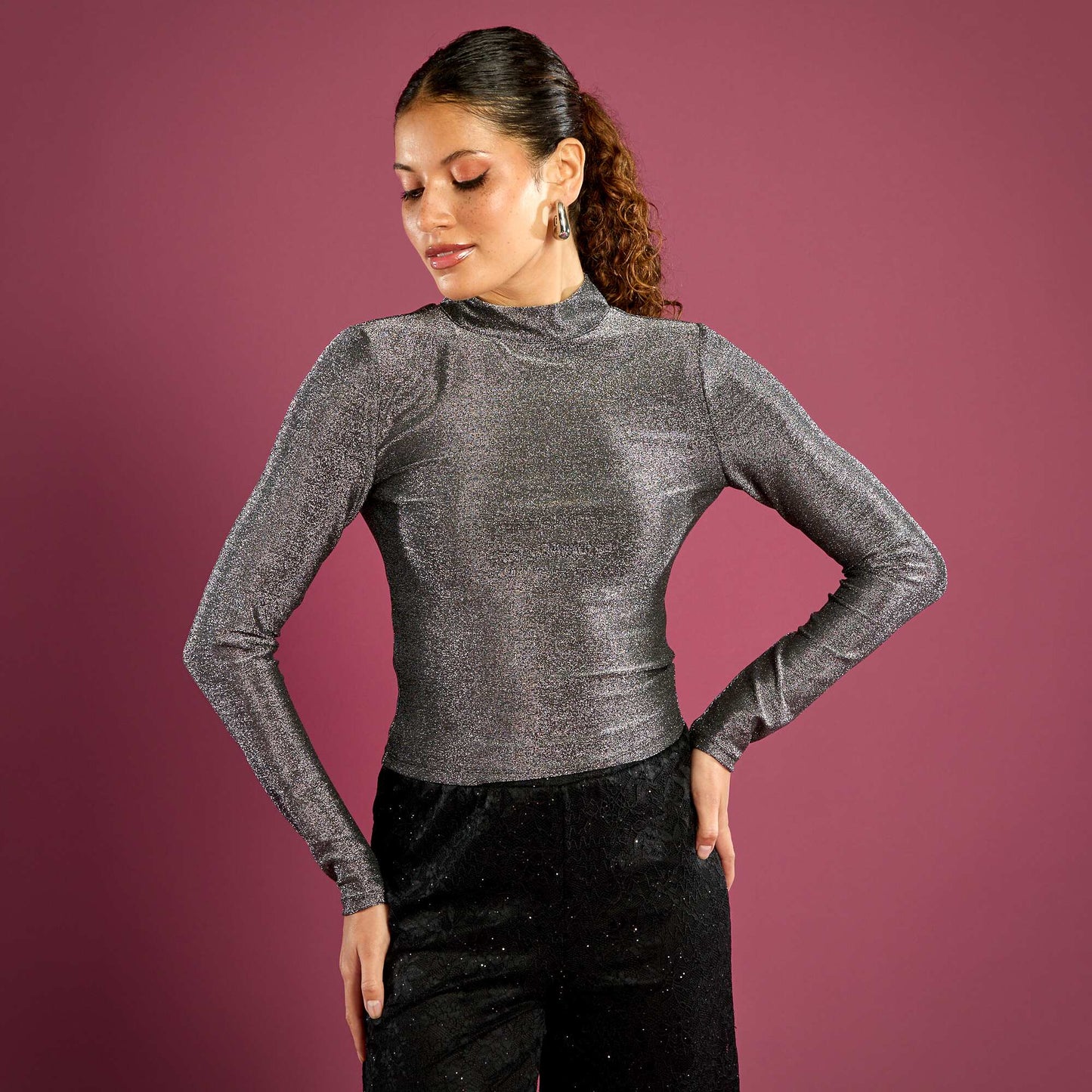 Tee-shirt en maille bisou avec dos échancré GRIS